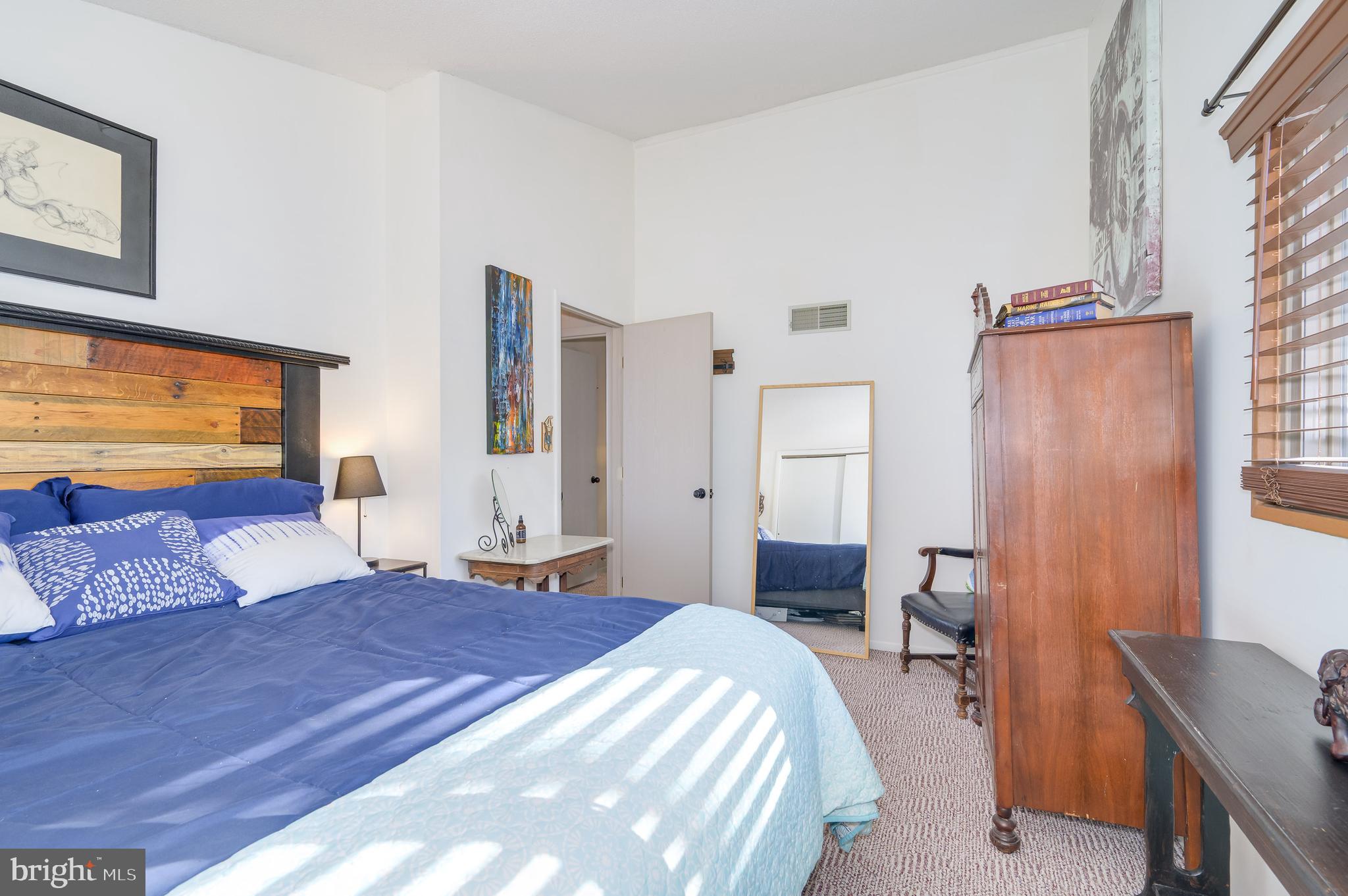 THE WOODS - Residential