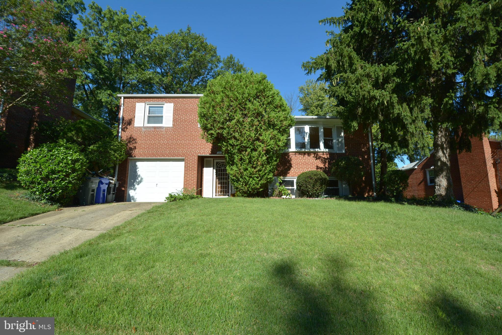 MADISON MANOR - Residential Lease