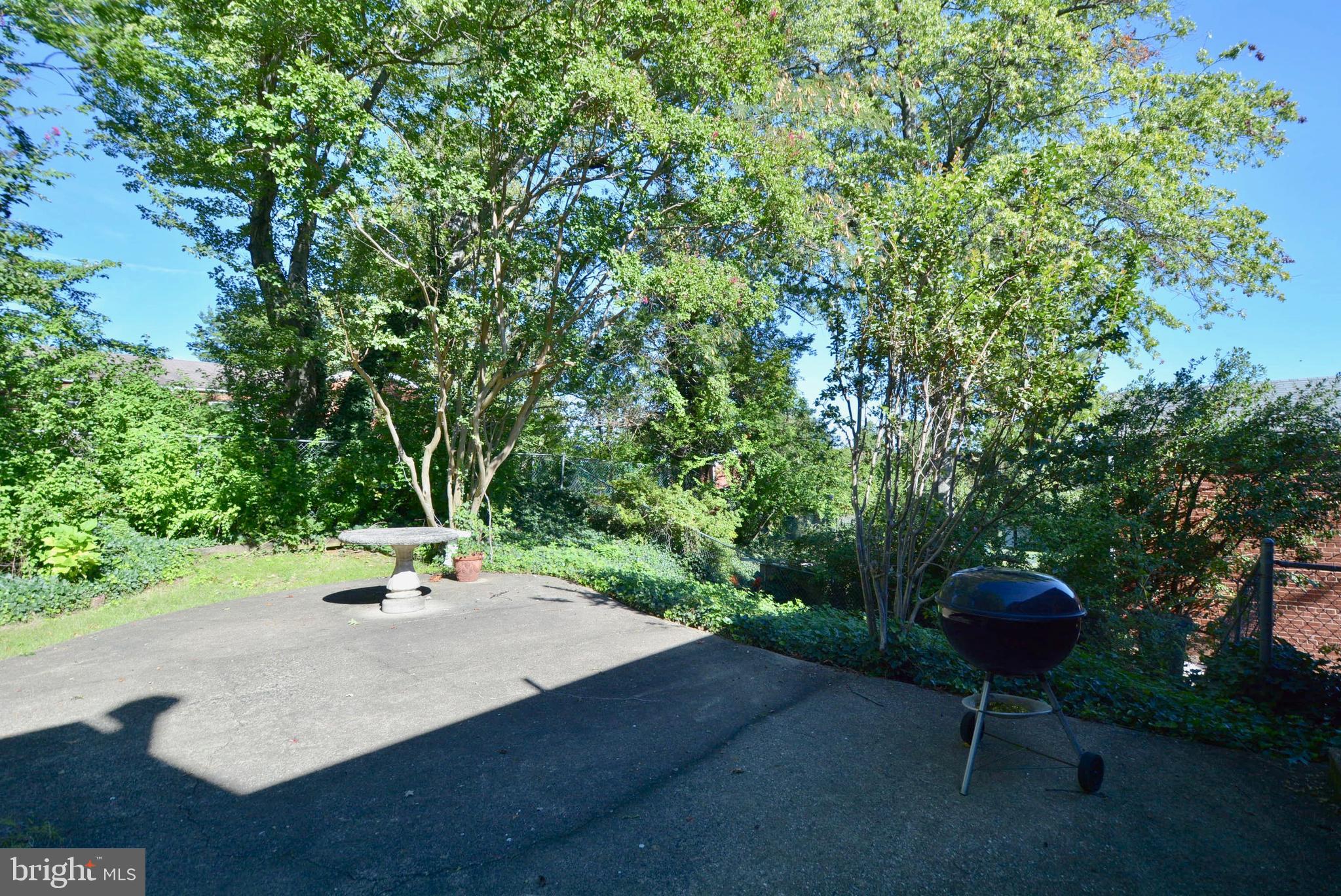 MADISON MANOR - Residential Lease