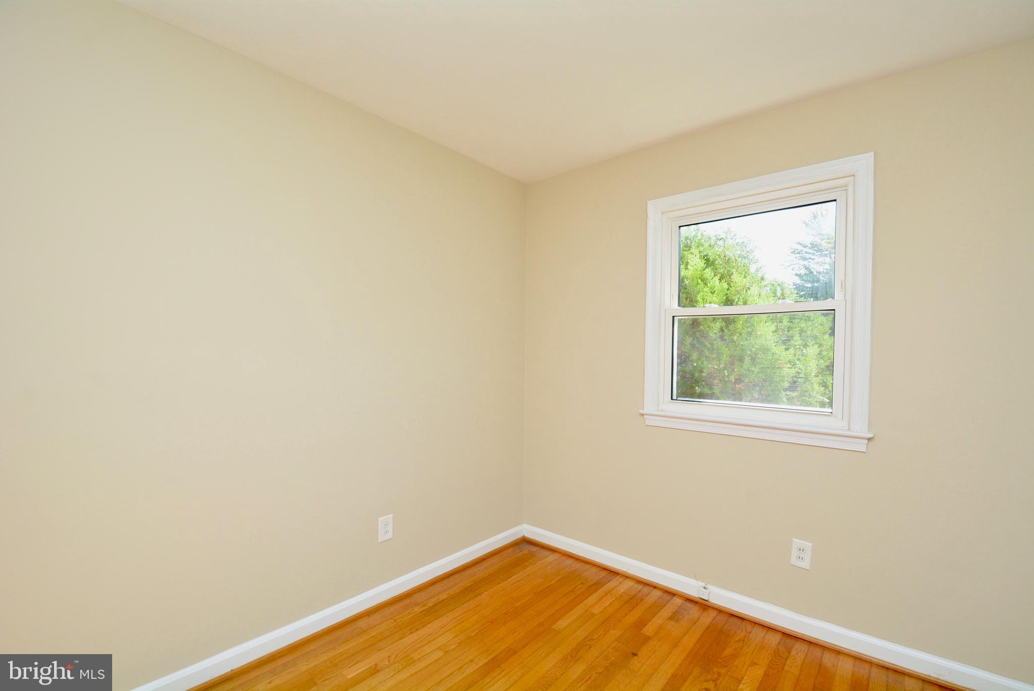 MADISON MANOR - Residential Lease