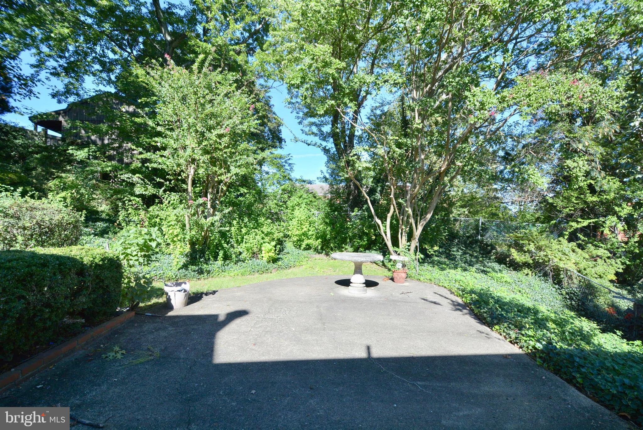 MADISON MANOR - Residential Lease