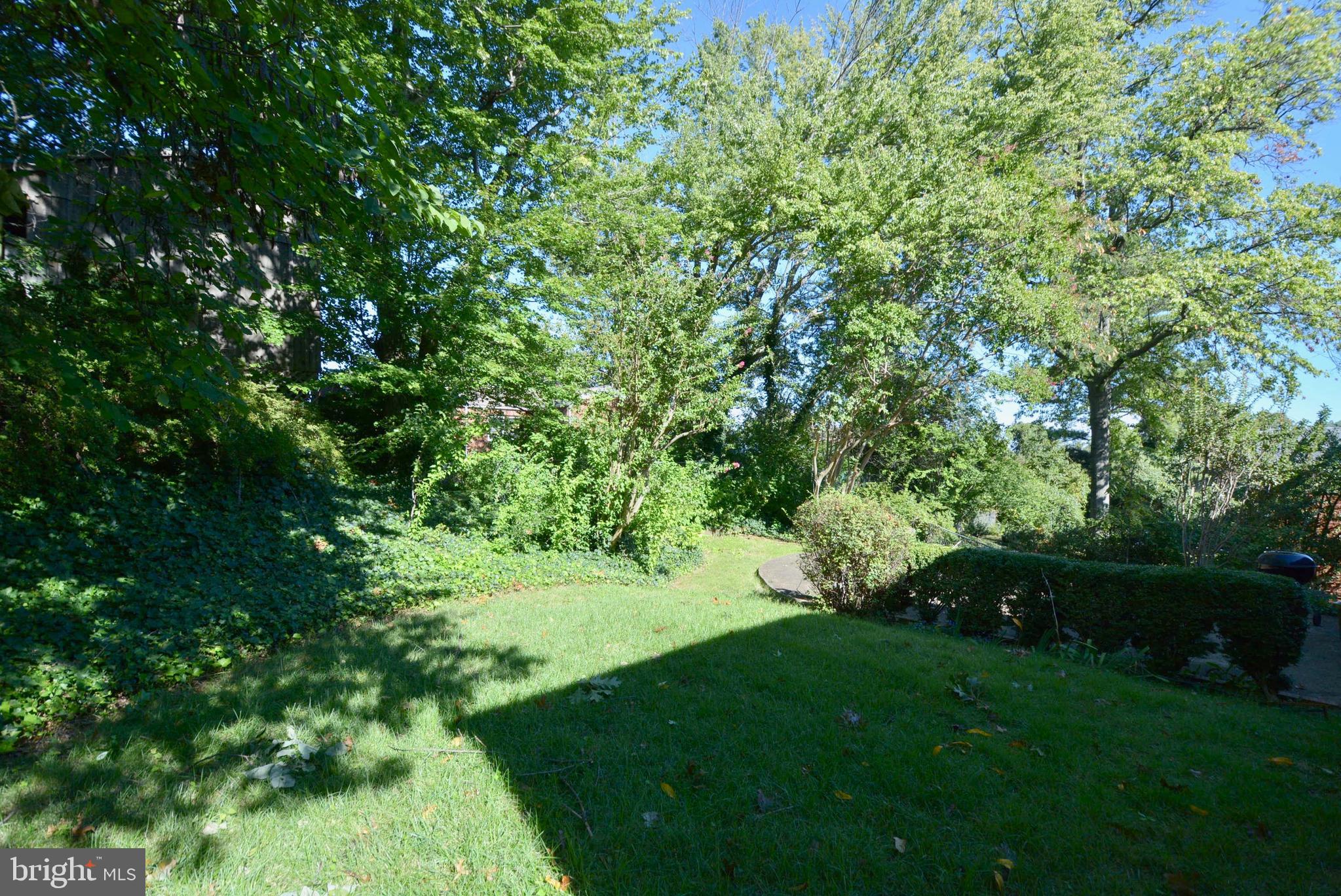 MADISON MANOR - Residential Lease