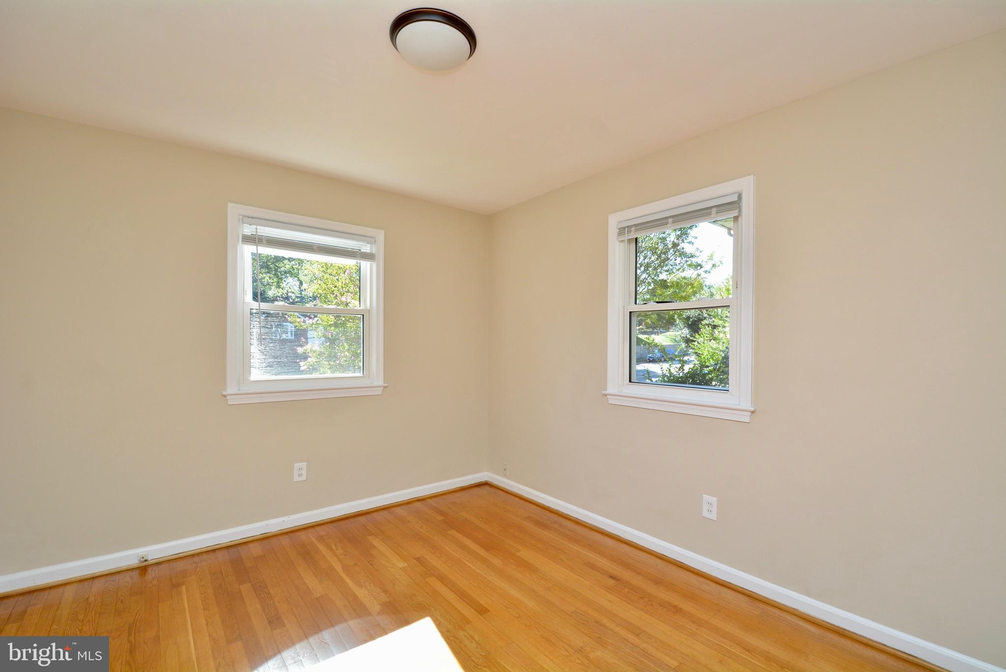 MADISON MANOR - Residential Lease