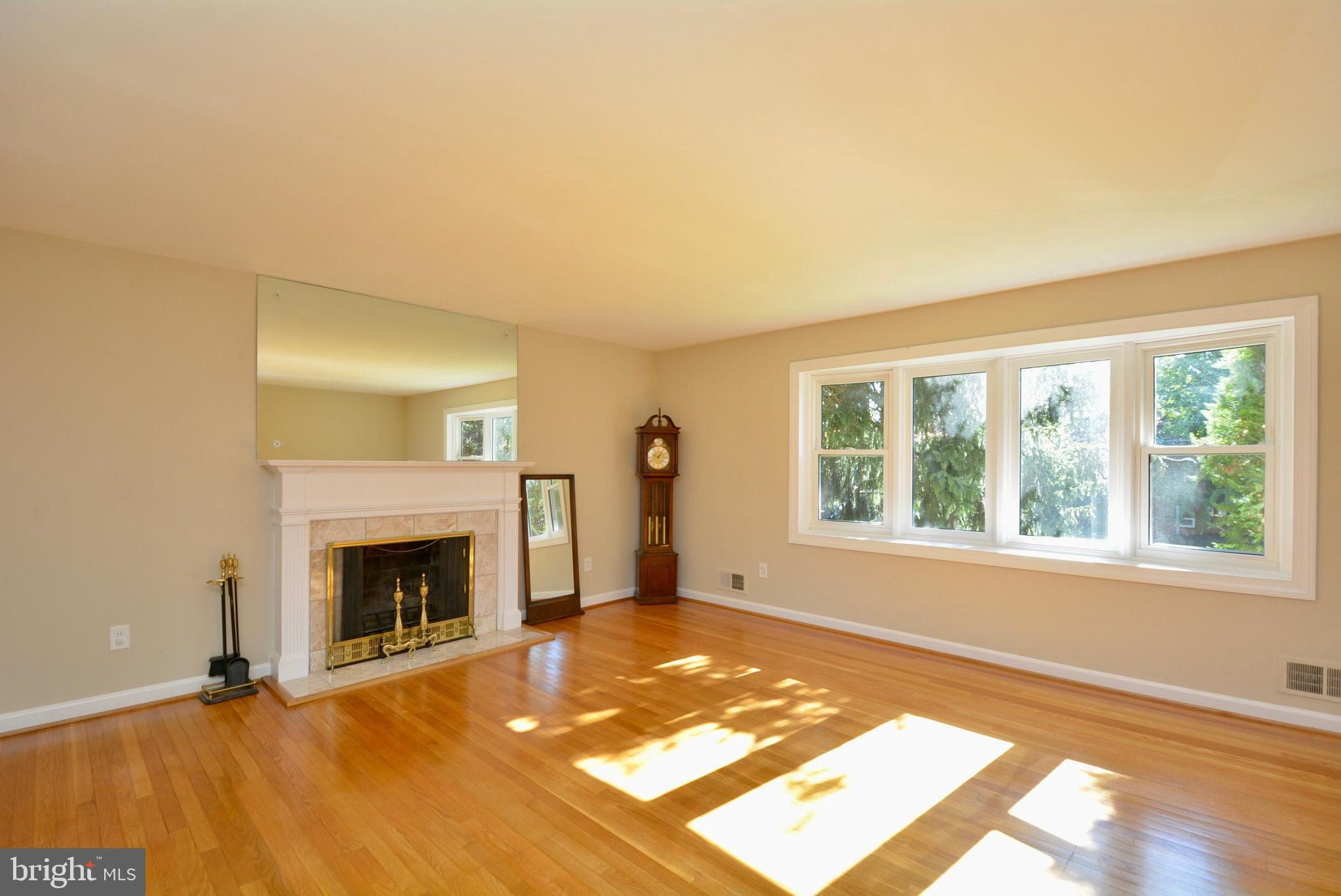 MADISON MANOR - Residential Lease