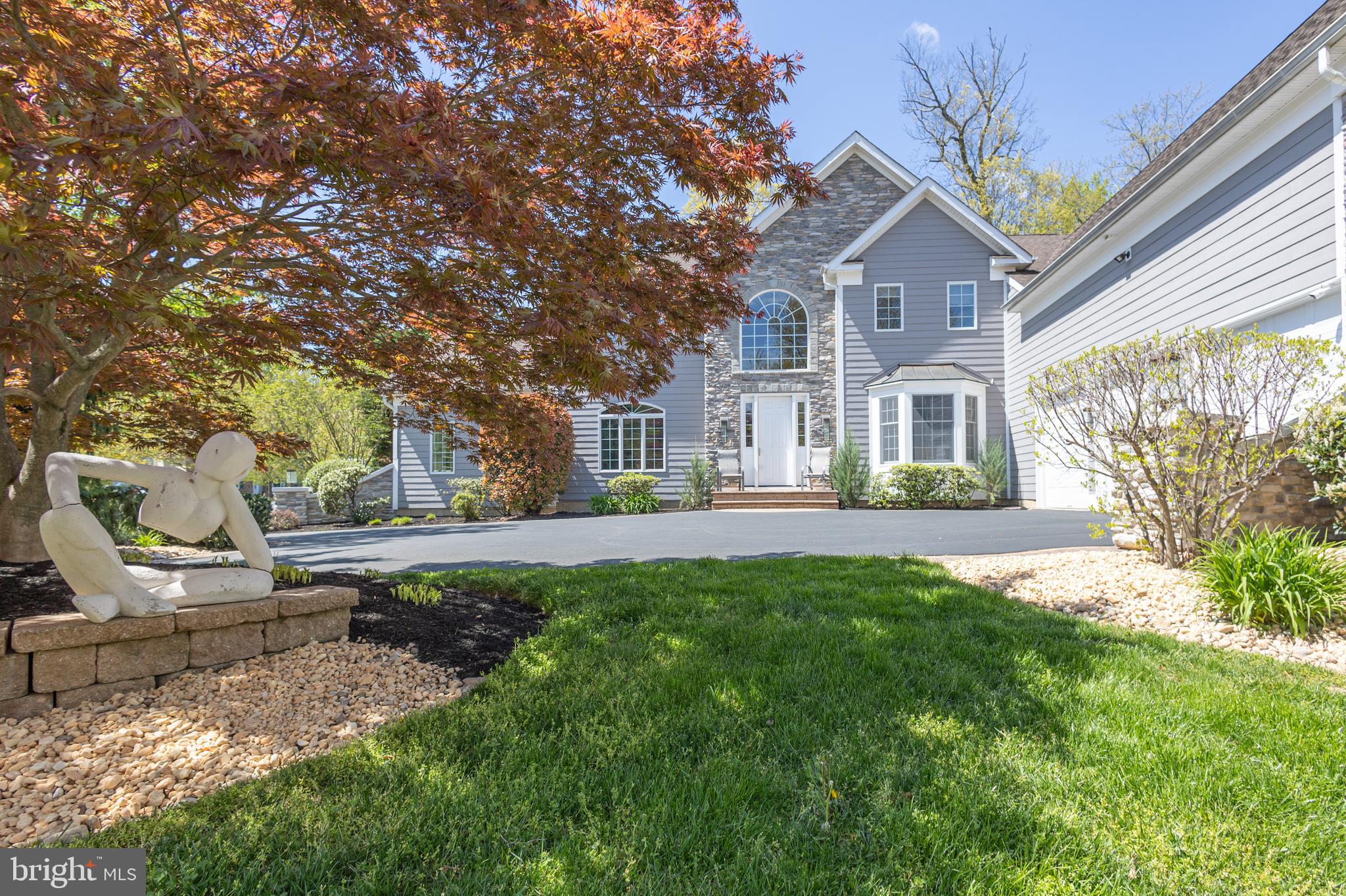 UPPER MOUNTAIN ESTS - Residential