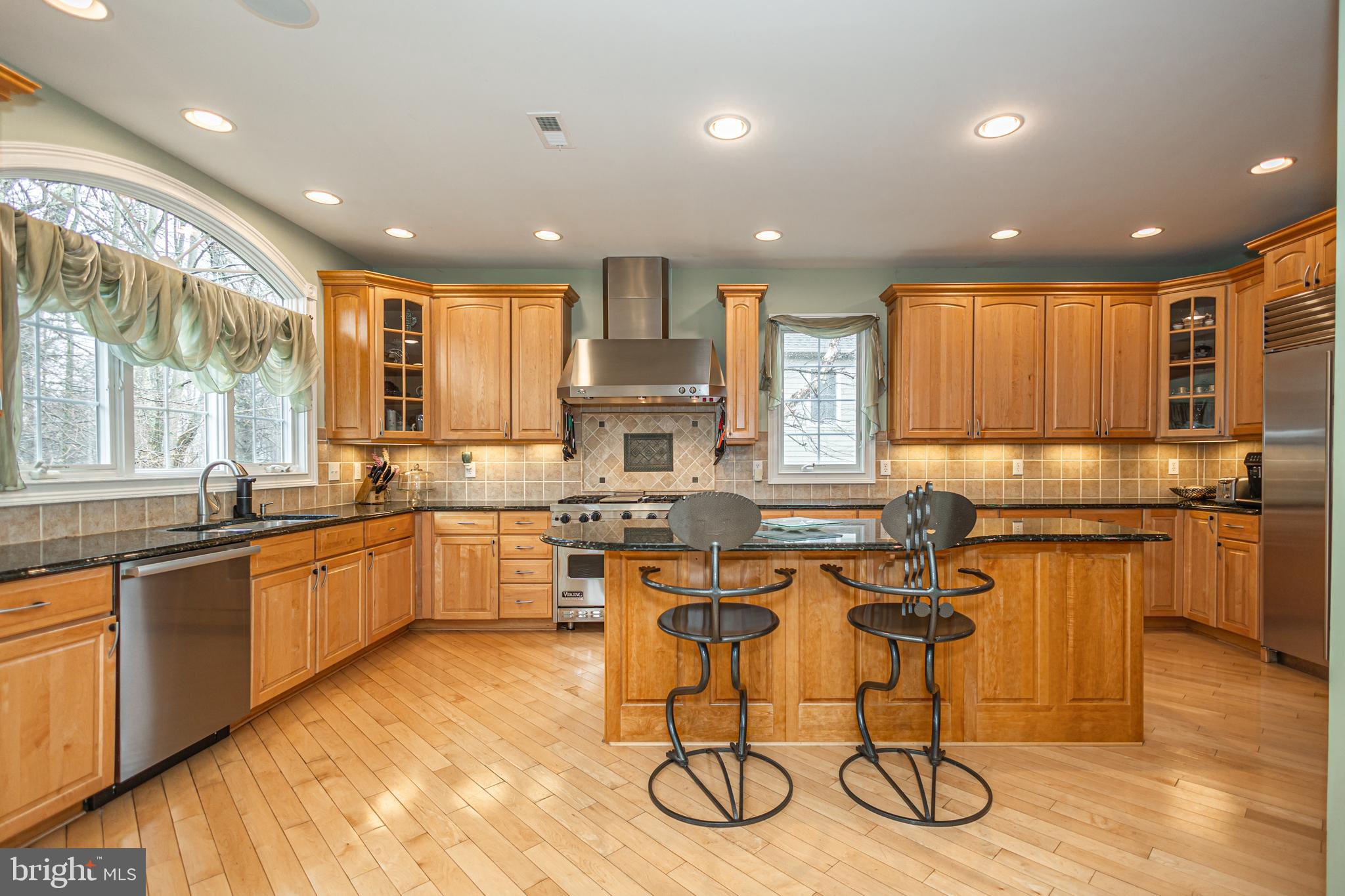 UPPER MOUNTAIN ESTS - Residential