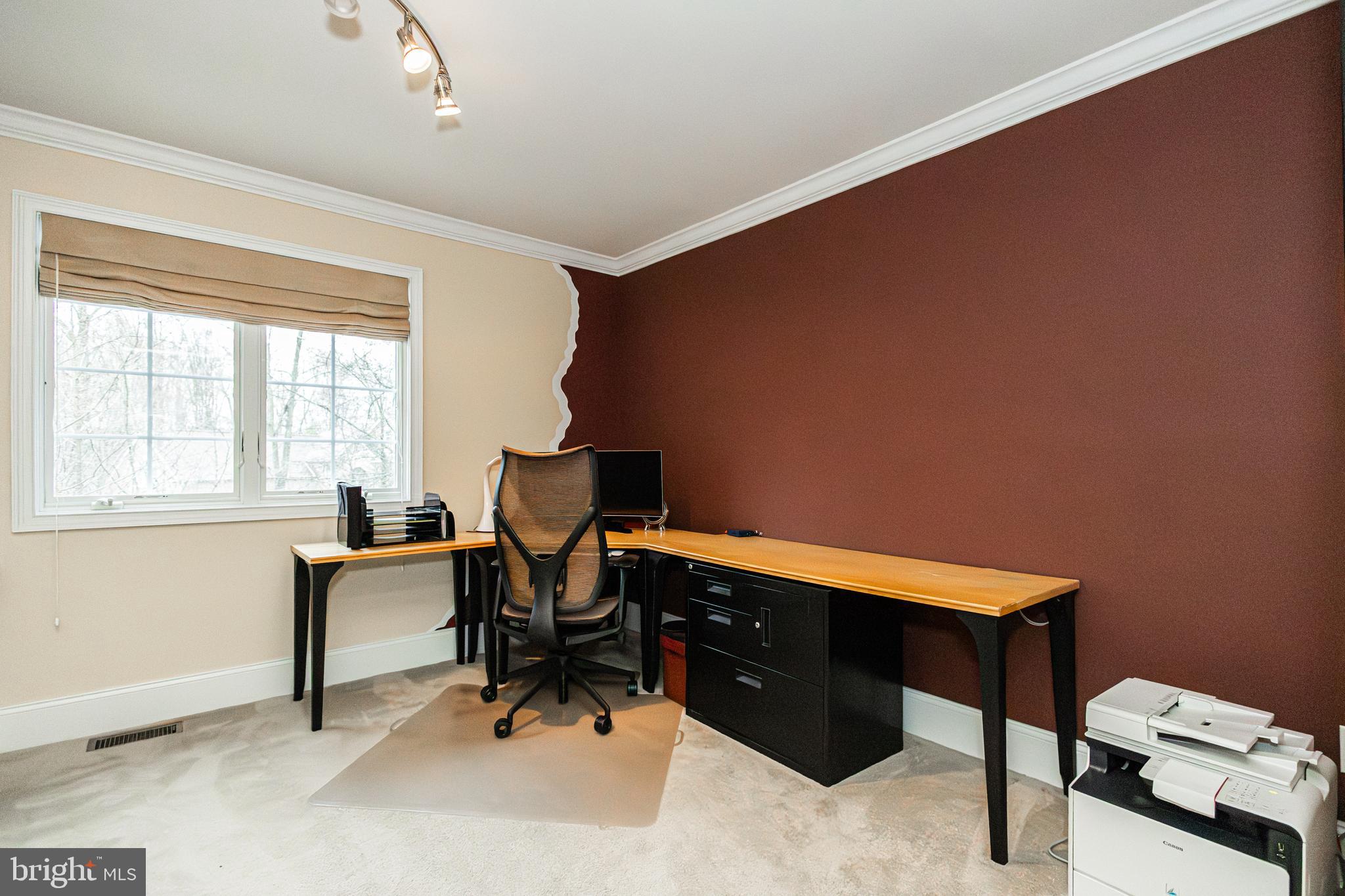 UPPER MOUNTAIN ESTS - Residential