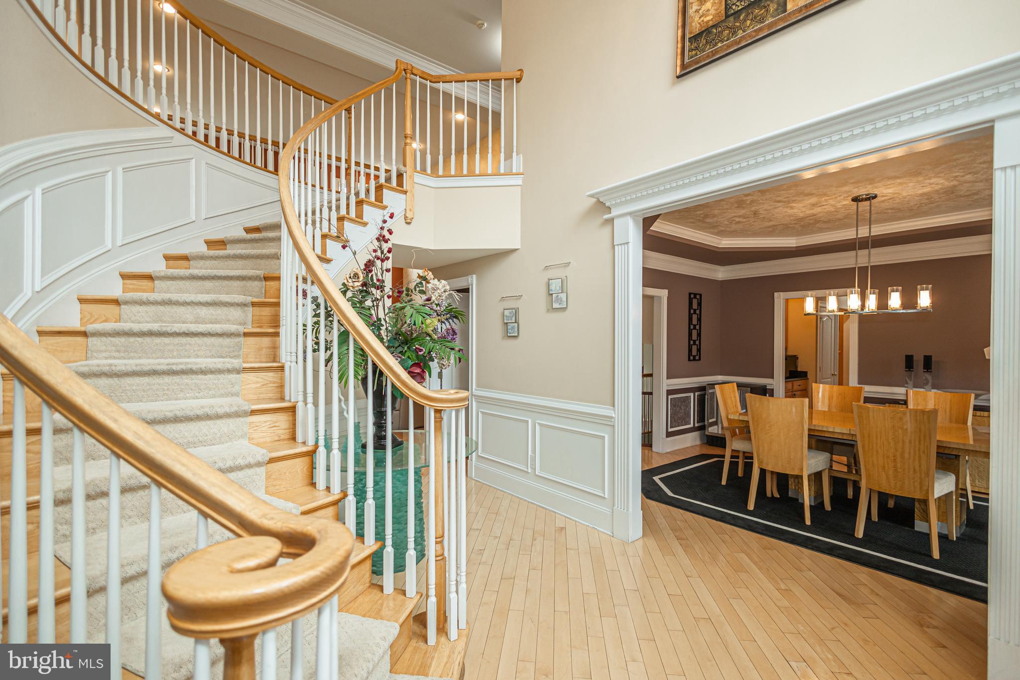 UPPER MOUNTAIN ESTS - Residential