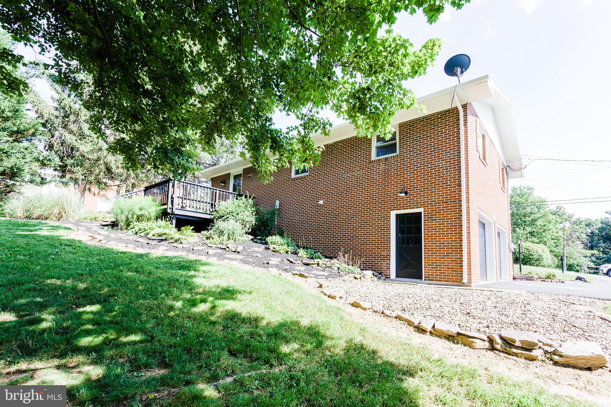 1539 LAKE SHORE DRIVE