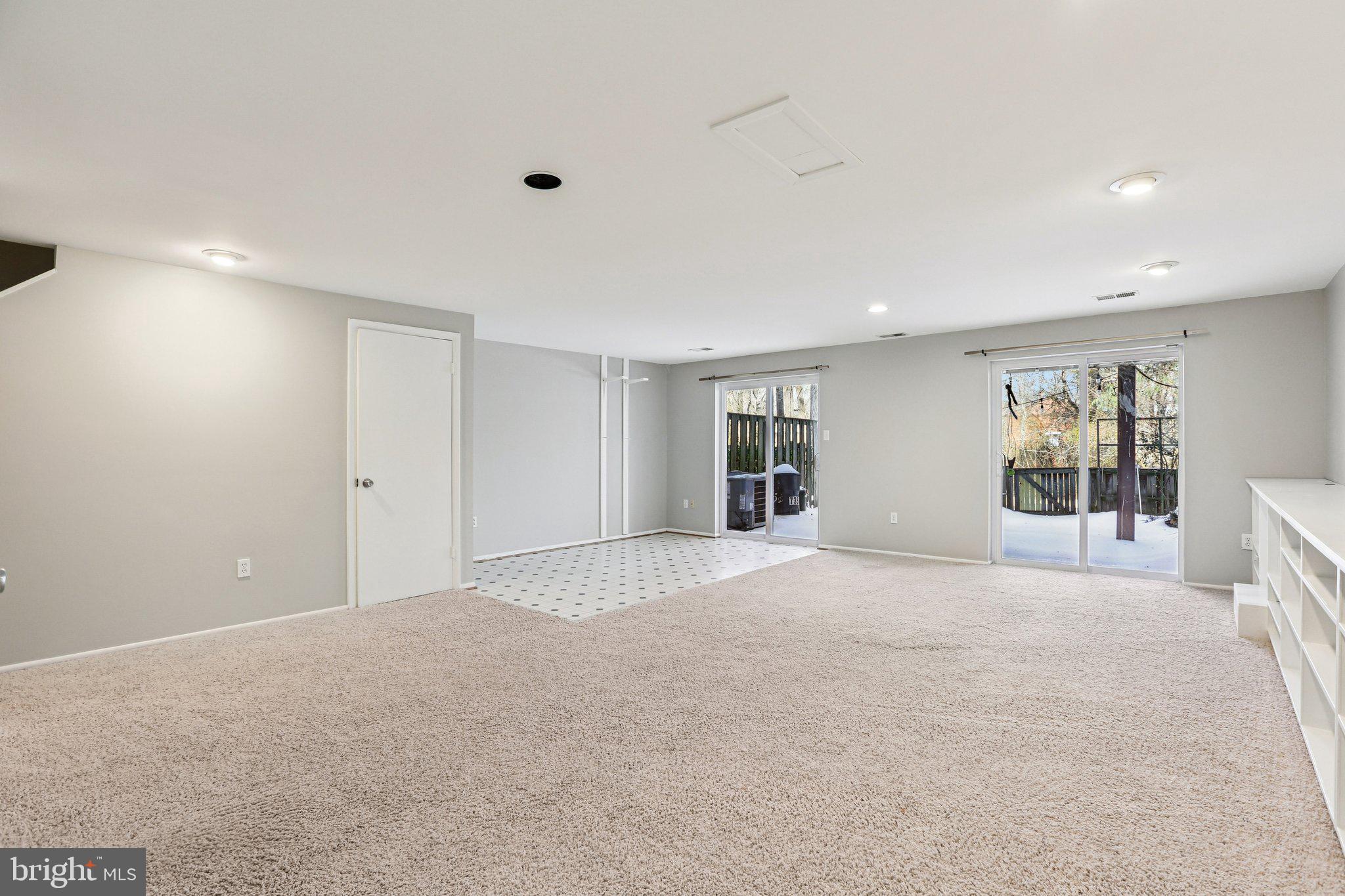 VILLAGE OF OWEN BROWN - Residential