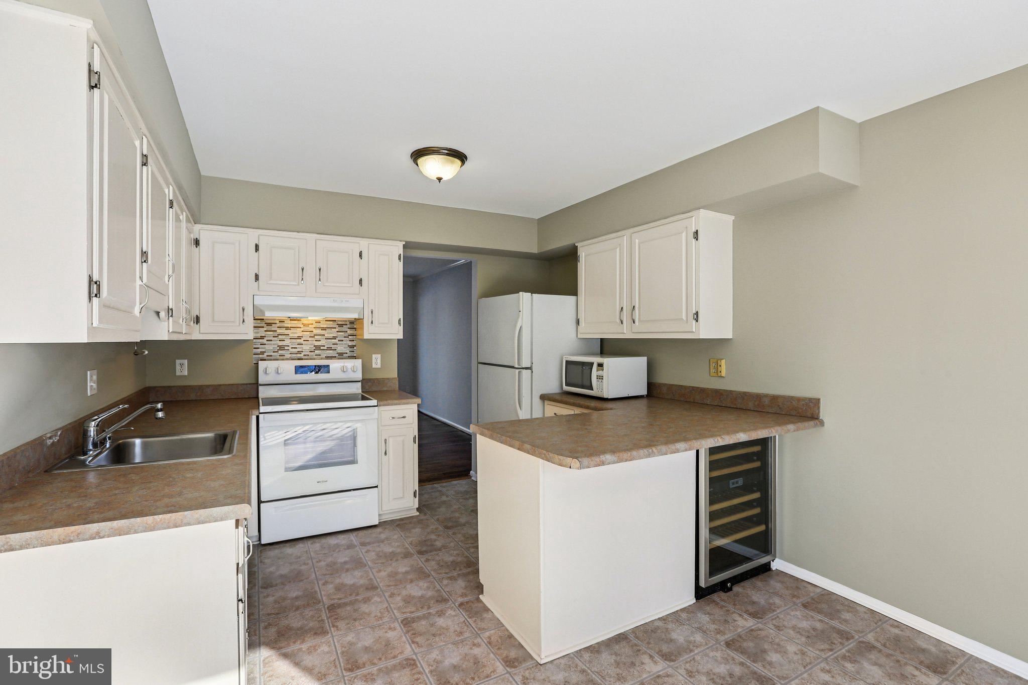 VILLAGE OF OWEN BROWN - Residential