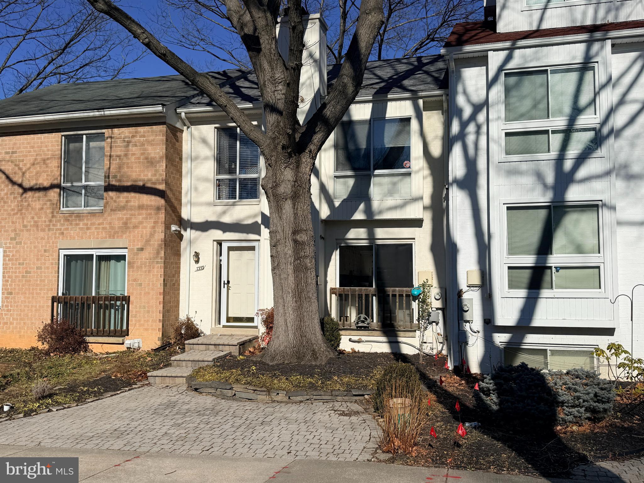 VILLAGE OF OWEN BROWN - Residential