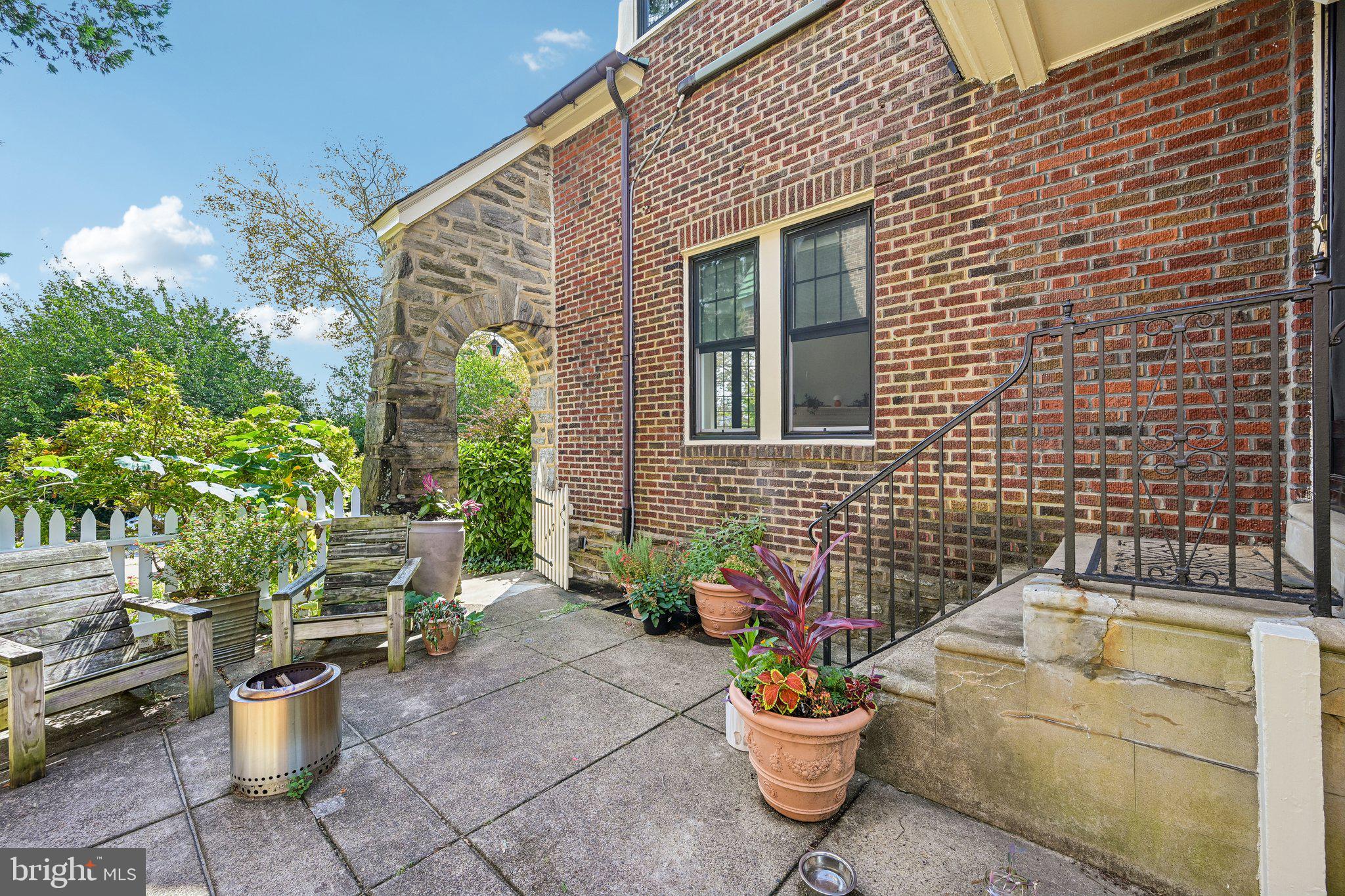 407 WADSWORTH AVENUE