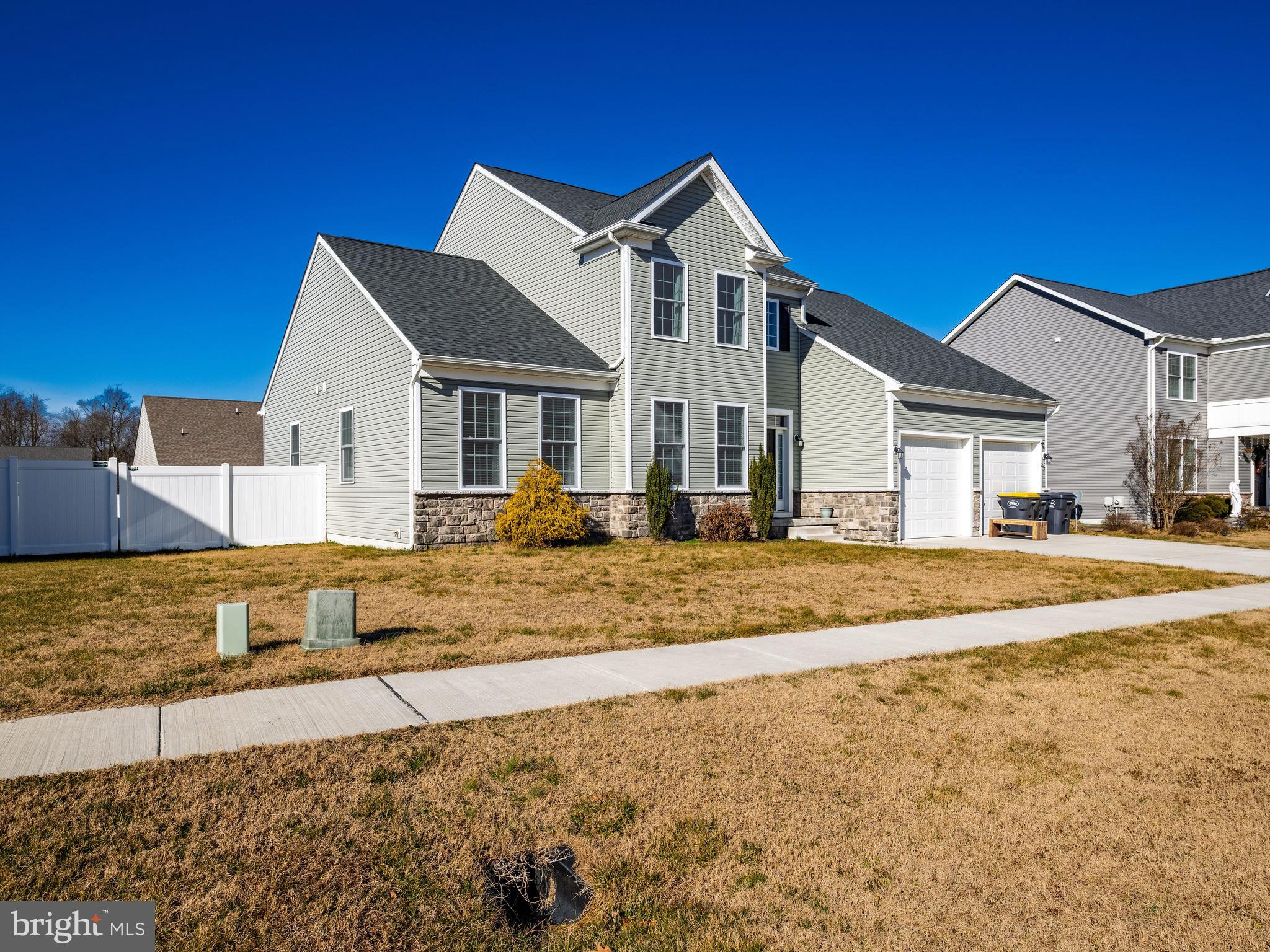 LIGHTHOUSE ESTATES - Residential