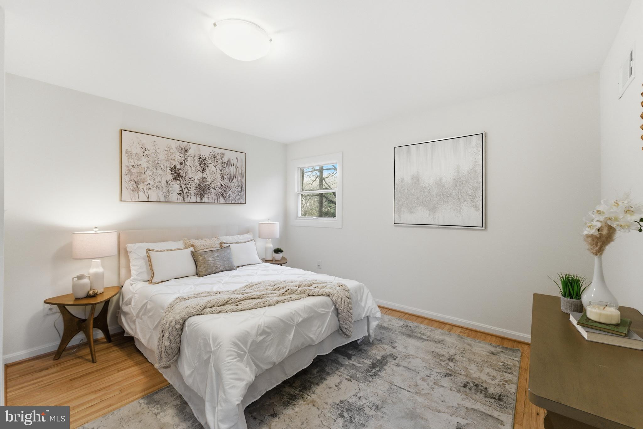 SHERWOOD FOREST MANOR - Residential