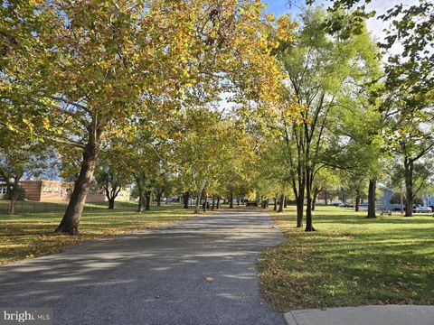 CLAY STREET CARLISLE PA 17013