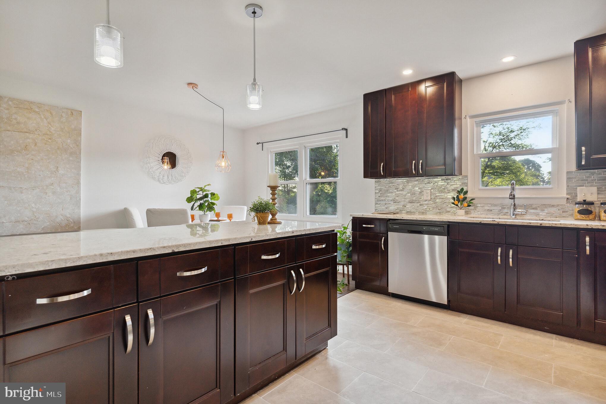 LA DOVA HEIGHTS - Residential