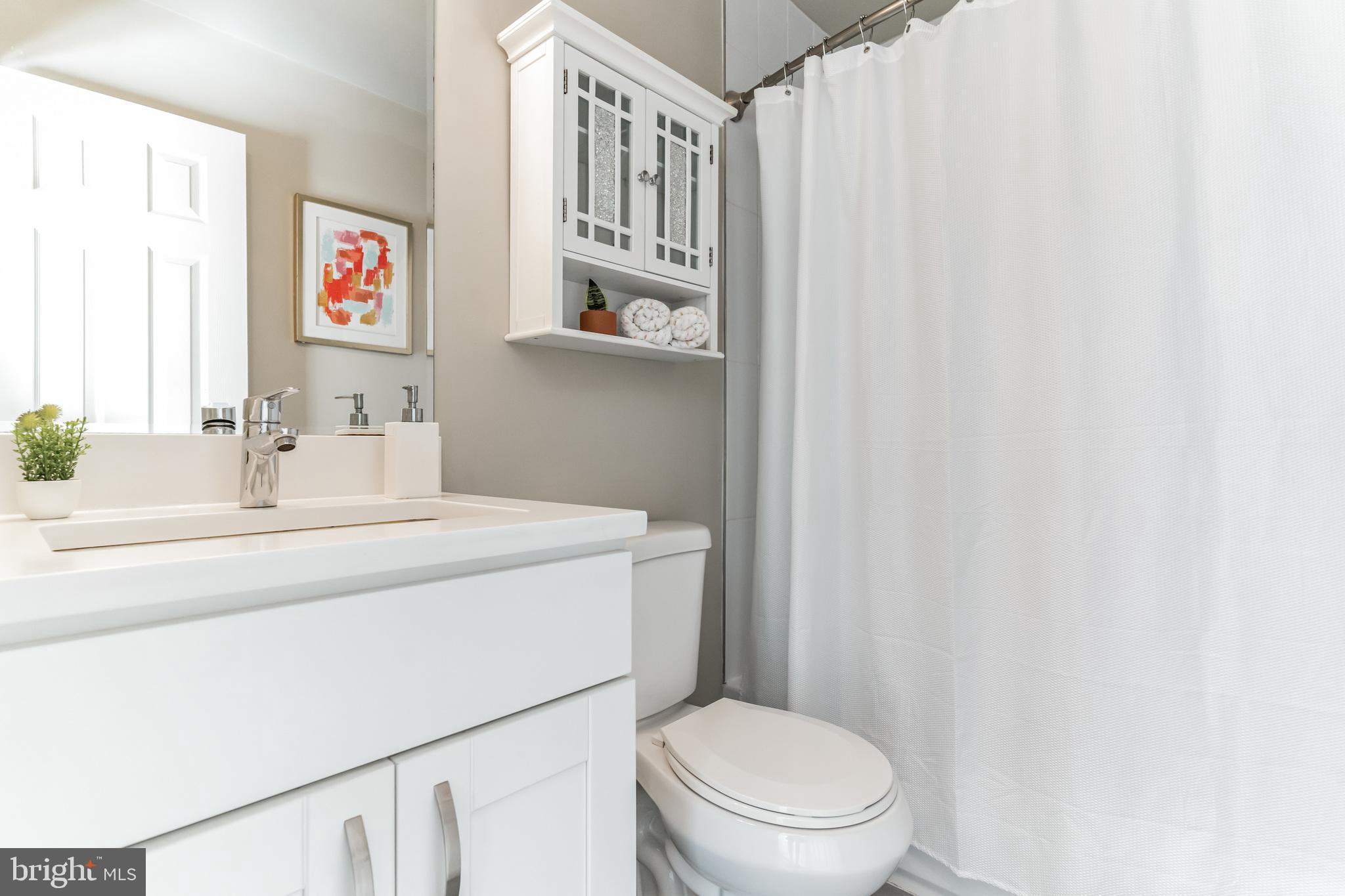 LA DOVA HEIGHTS - Residential