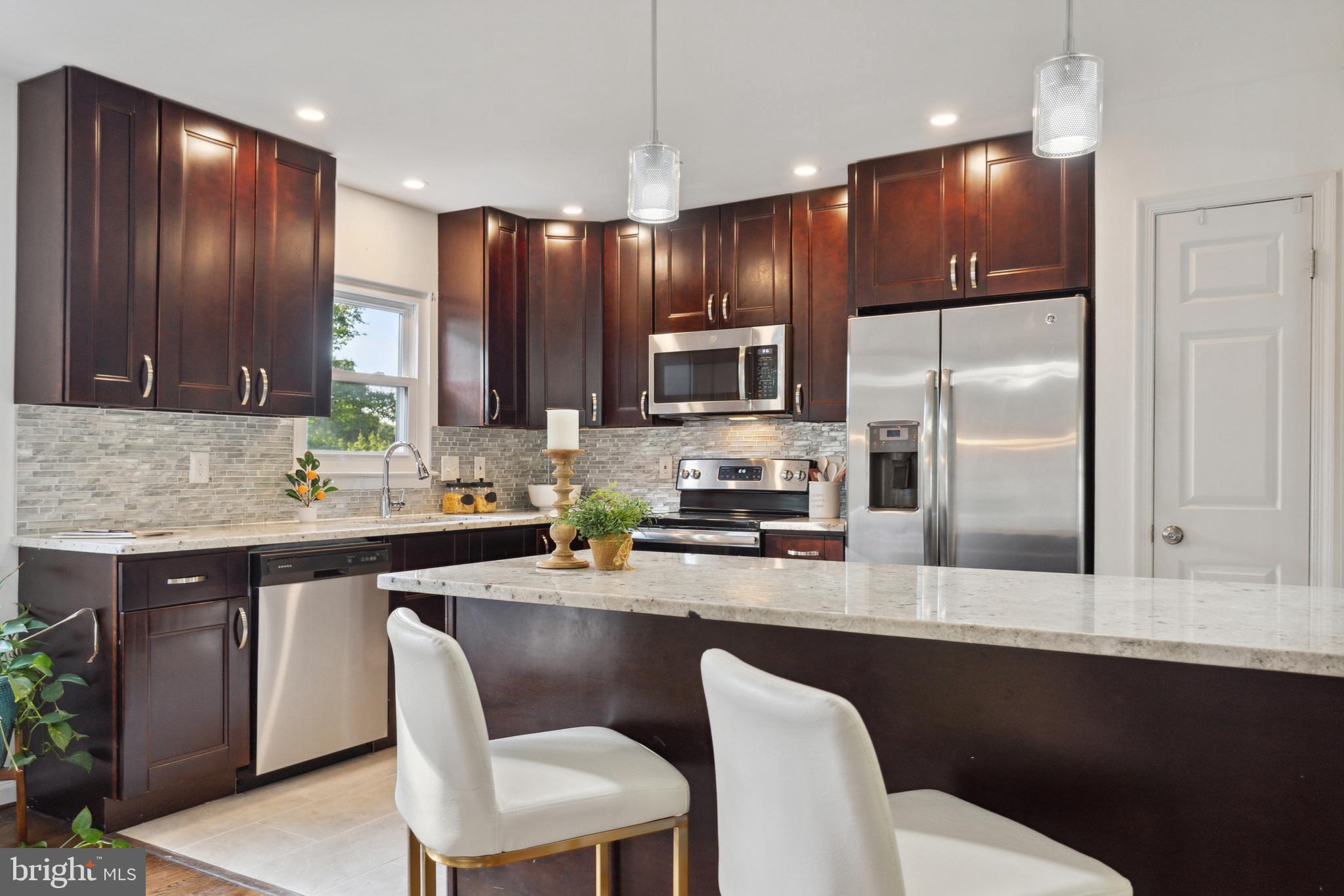 LA DOVA HEIGHTS - Residential