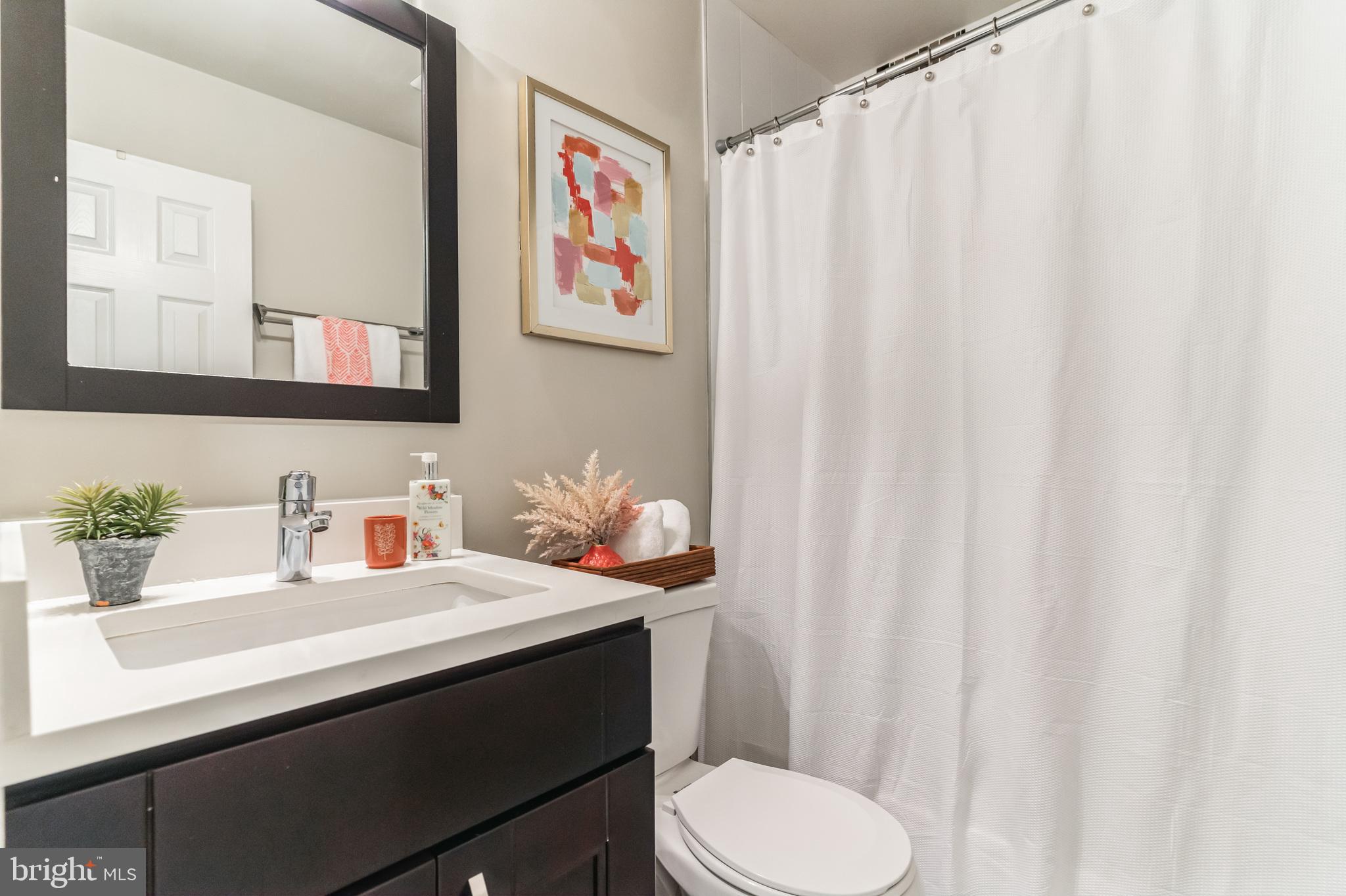 LA DOVA HEIGHTS - Residential