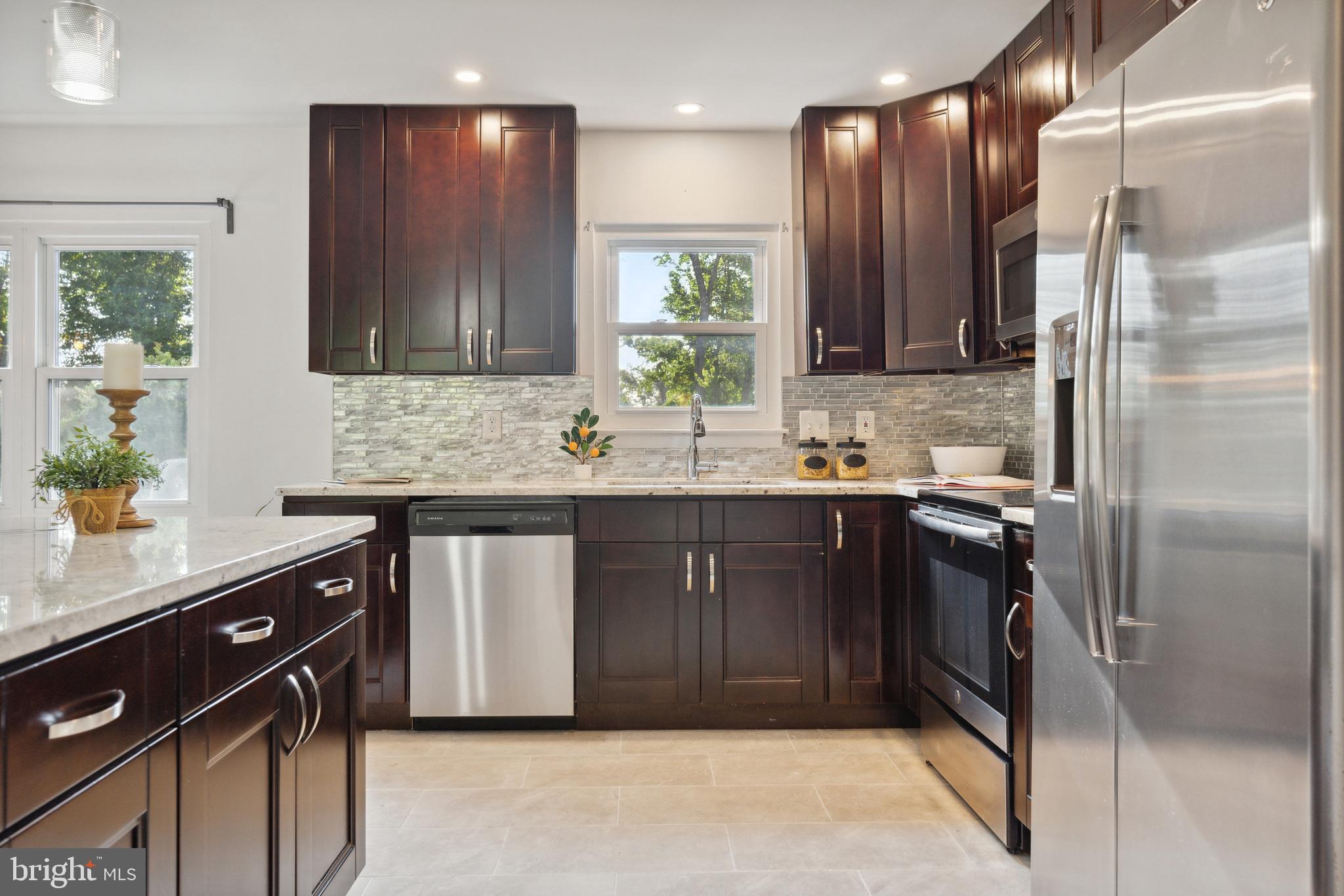 LA DOVA HEIGHTS - Residential