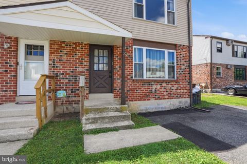 Multifamily For Sale - 15 Alicia Court<br/> GLENOLDEN, PA 19036