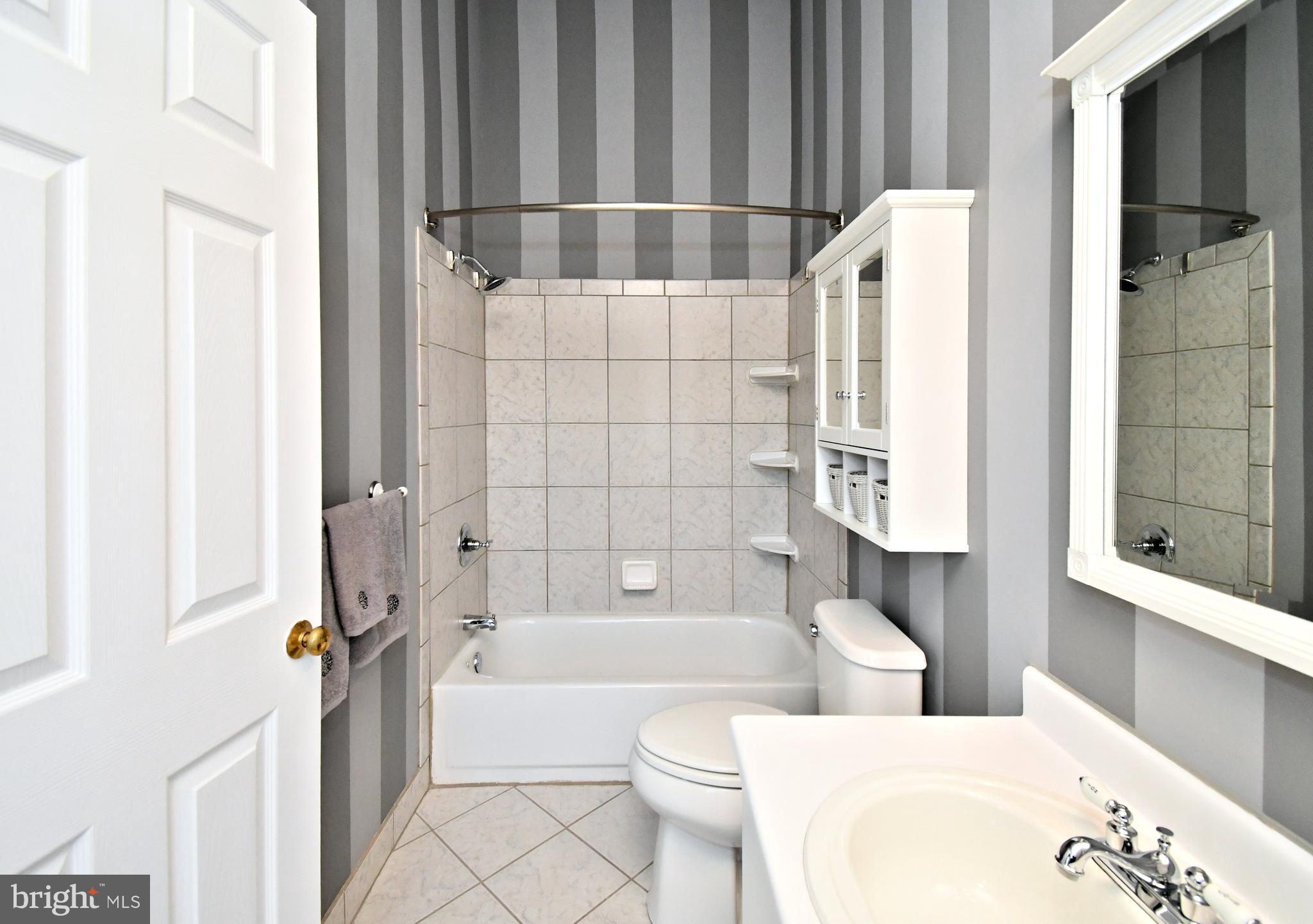 WINNERS CIRCLE - Residential