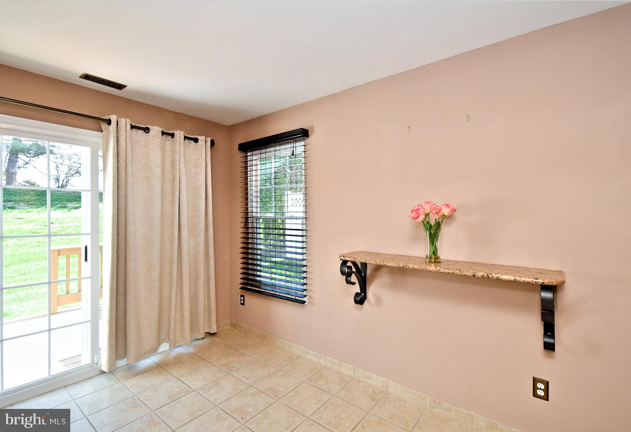 WINNERS CIRCLE - Residential