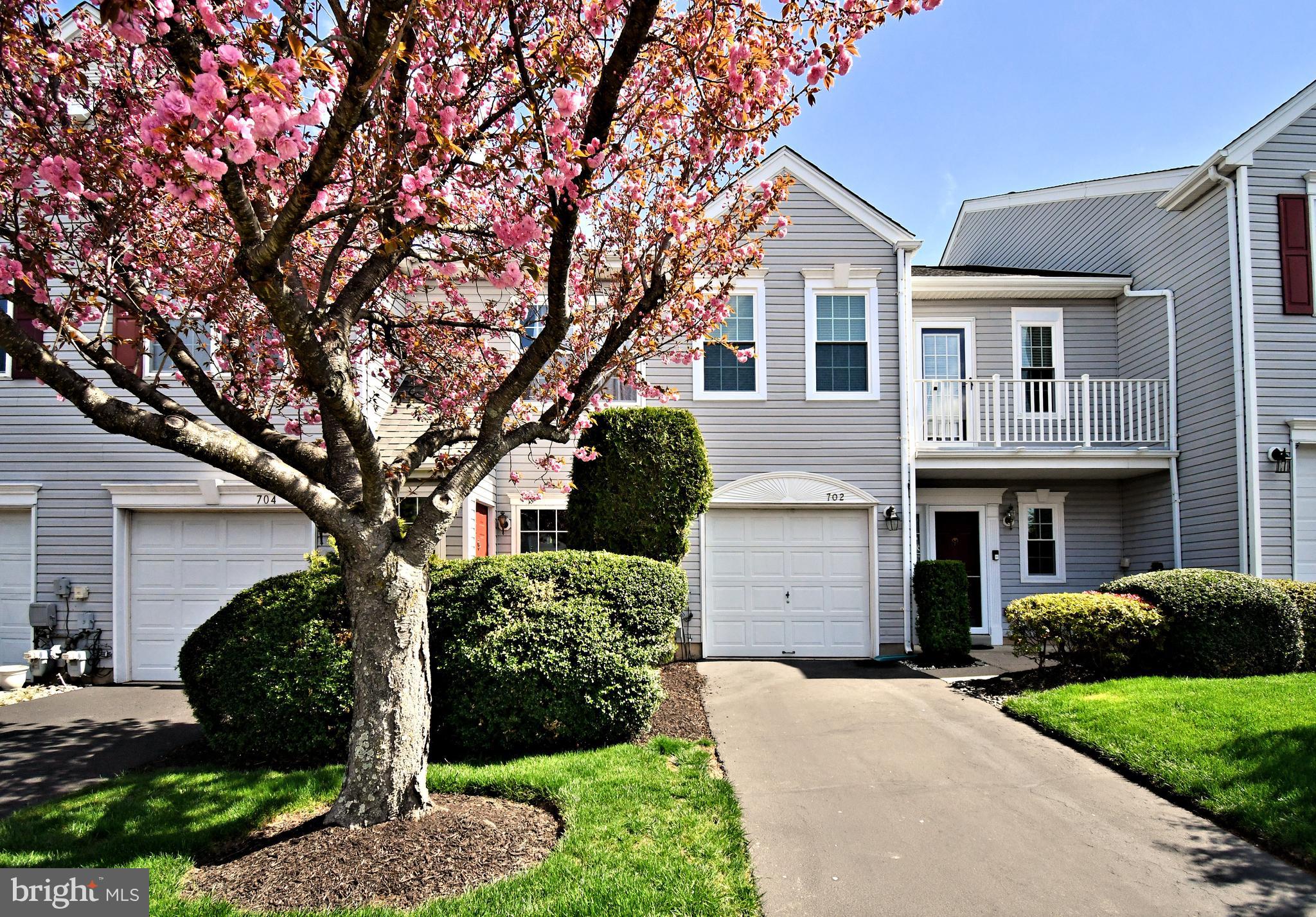 WINNERS CIRCLE - Residential