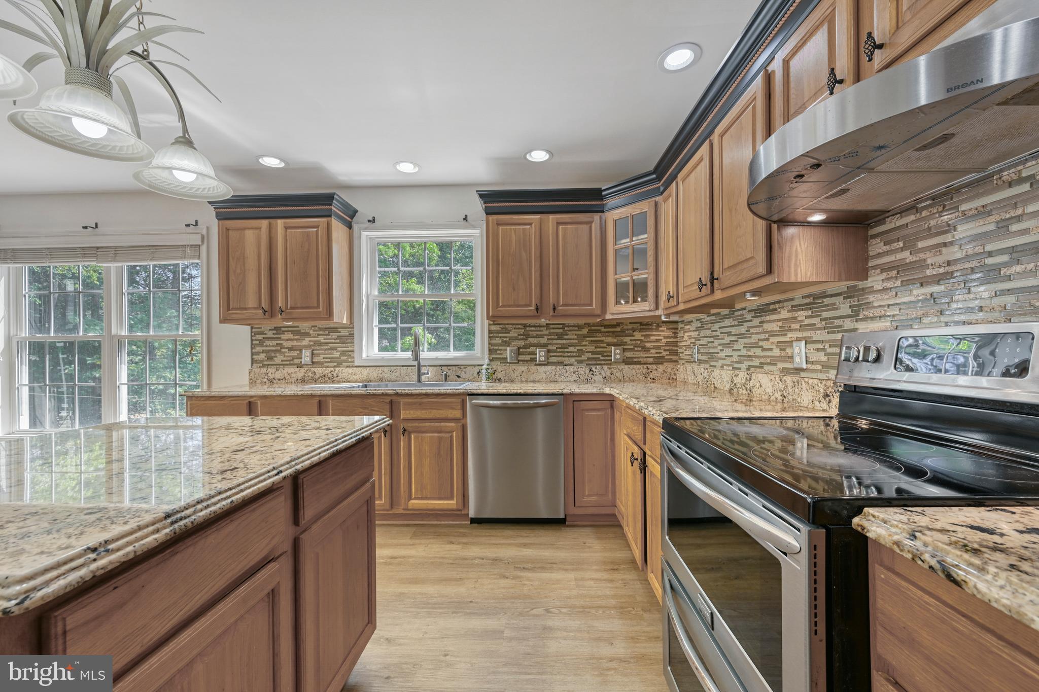 OAK GROVE ESTATES - Residential