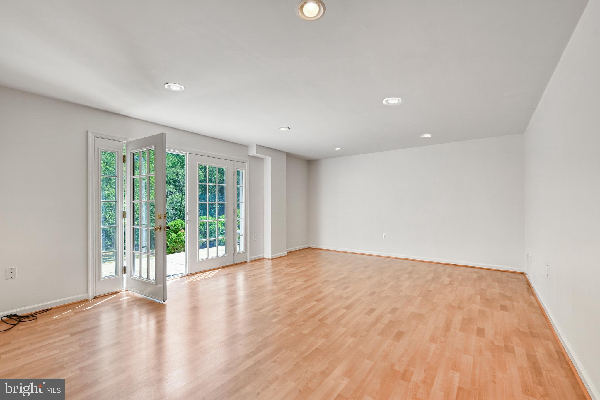 OAK GROVE ESTATES - Residential