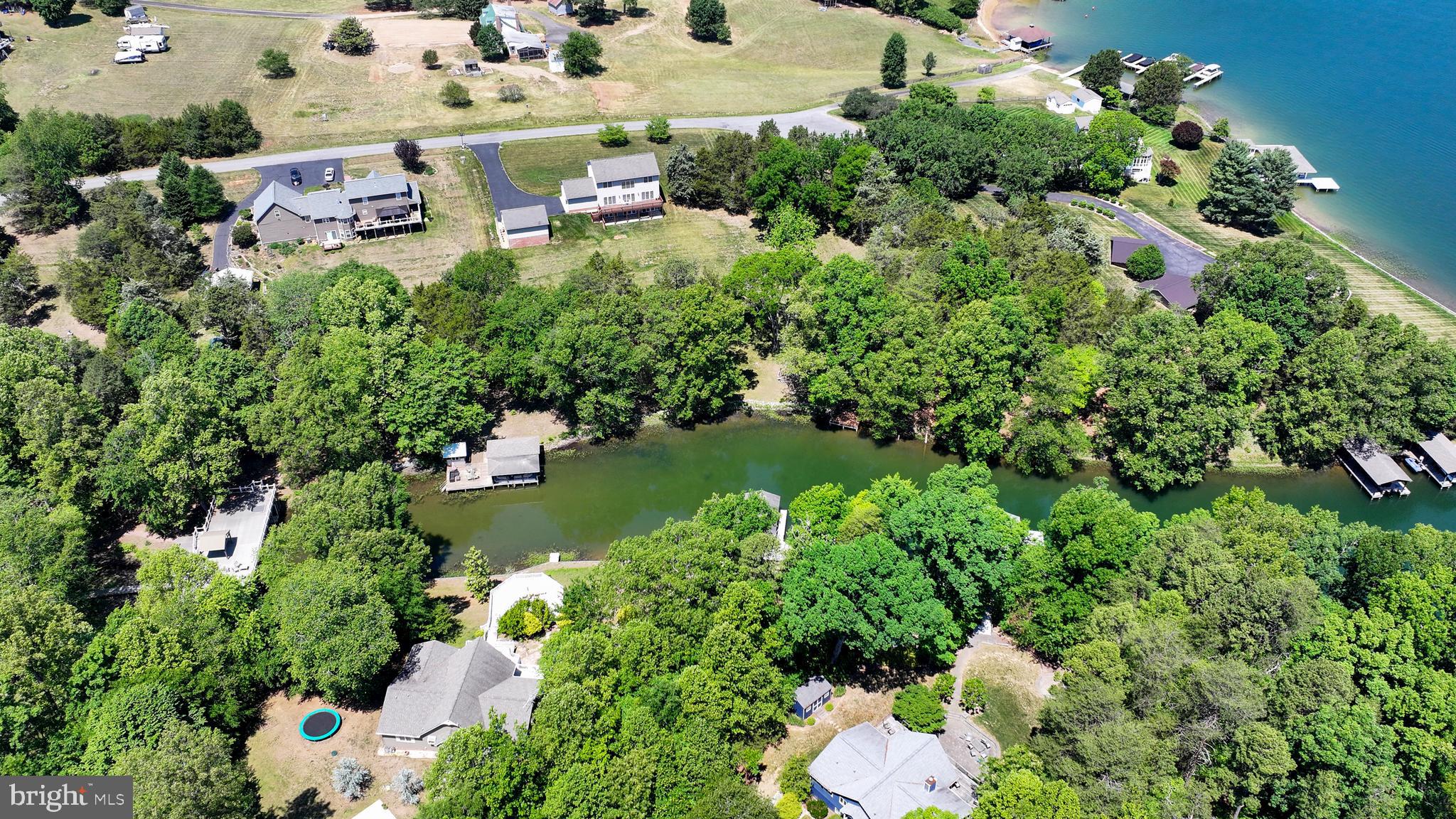 OAK GROVE ESTATES - Residential