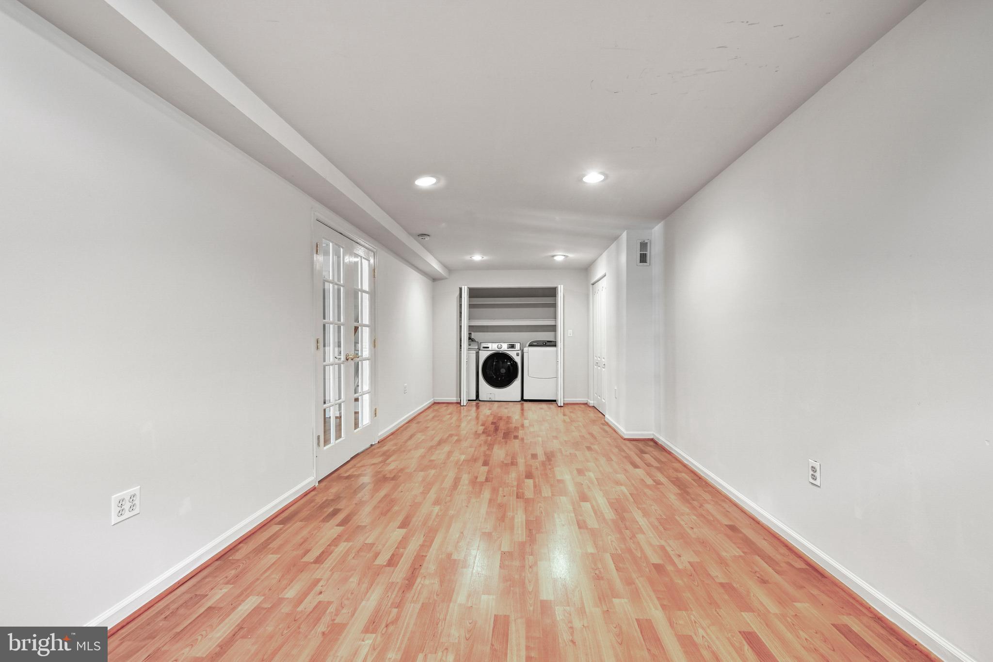 OAK GROVE ESTATES - Residential