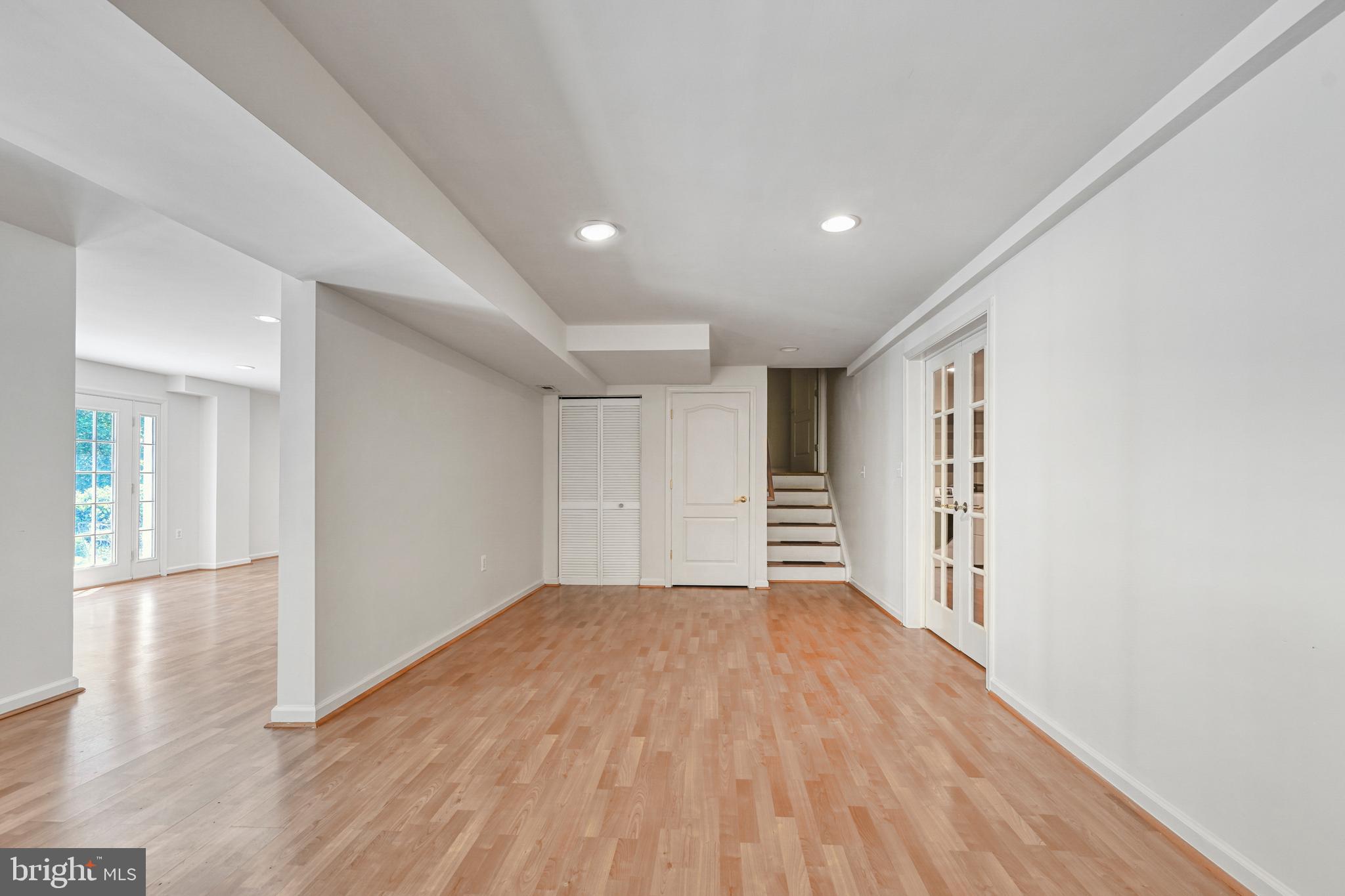OAK GROVE ESTATES - Residential