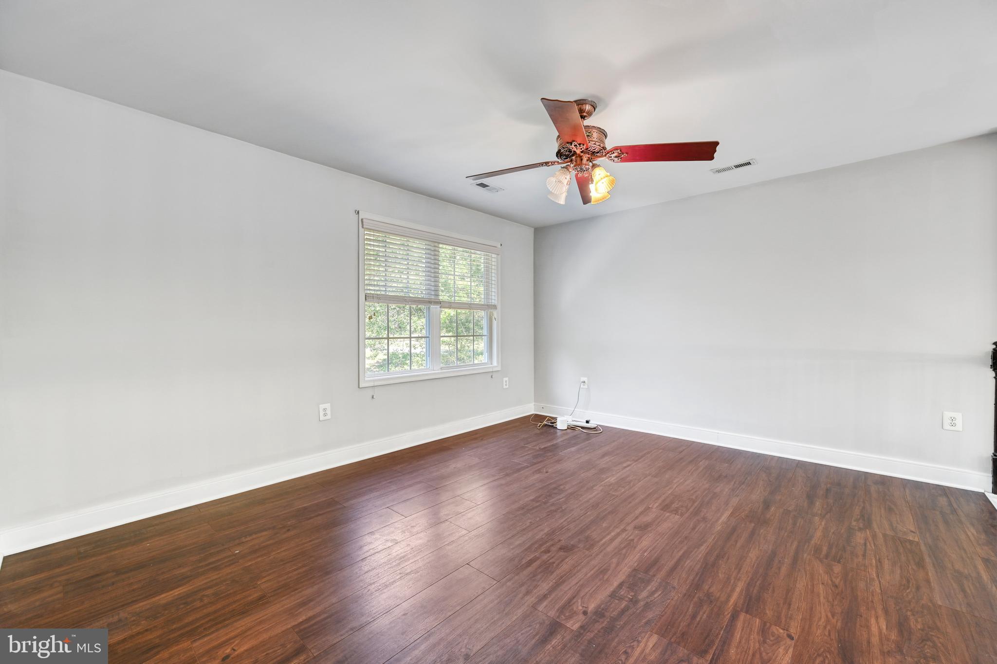 OAK GROVE ESTATES - Residential