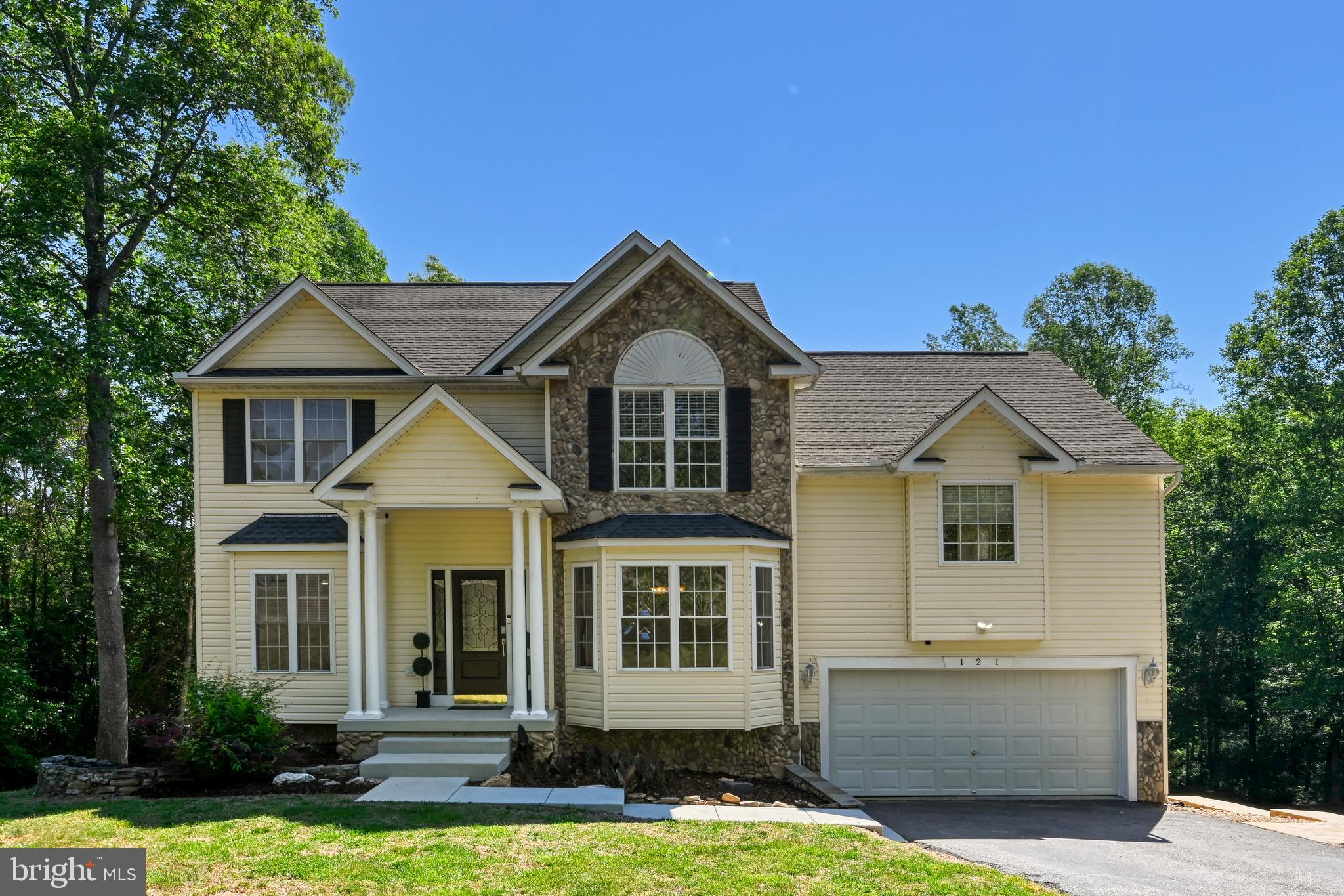OAK GROVE ESTATES - Residential