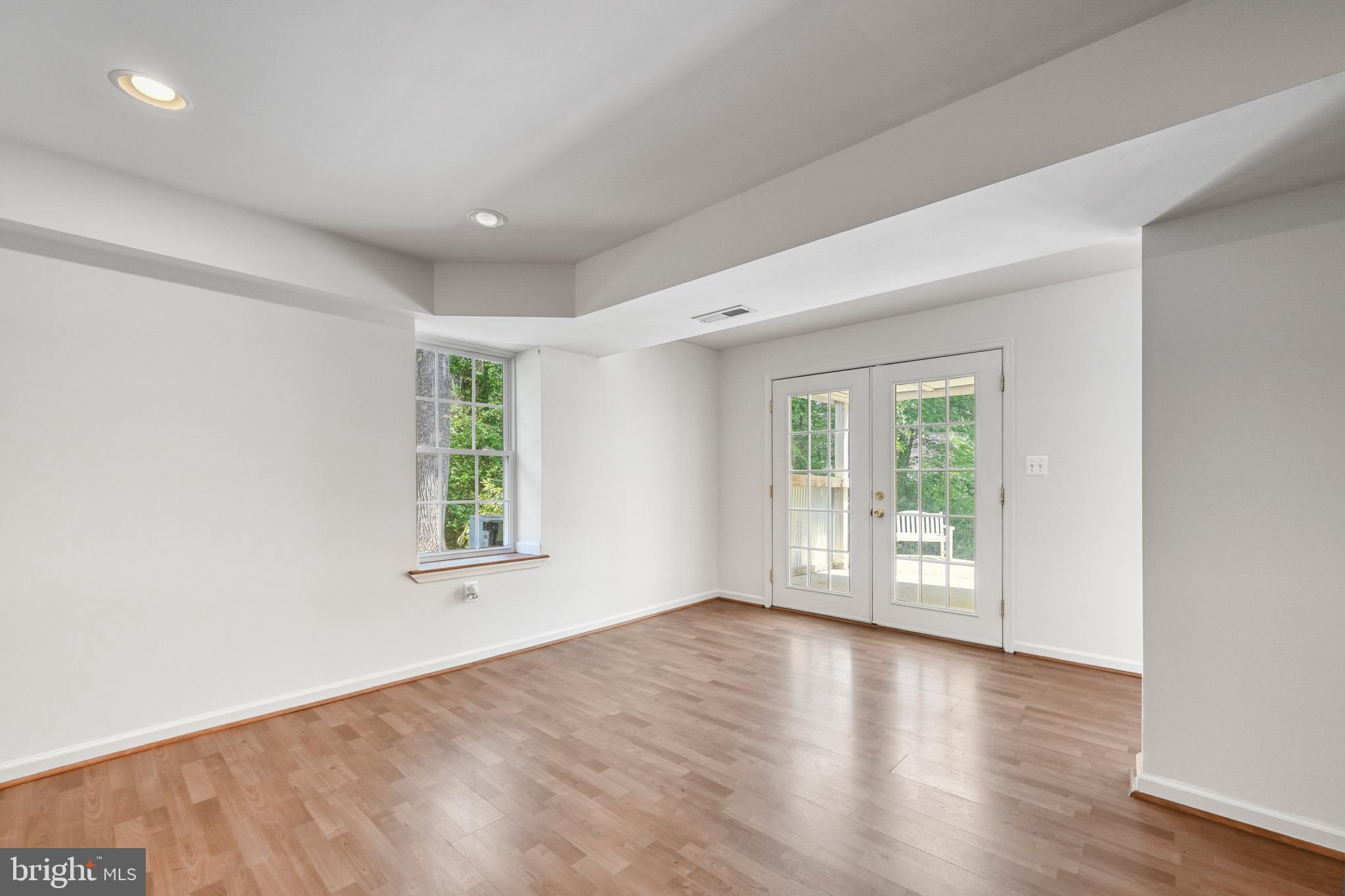 OAK GROVE ESTATES - Residential