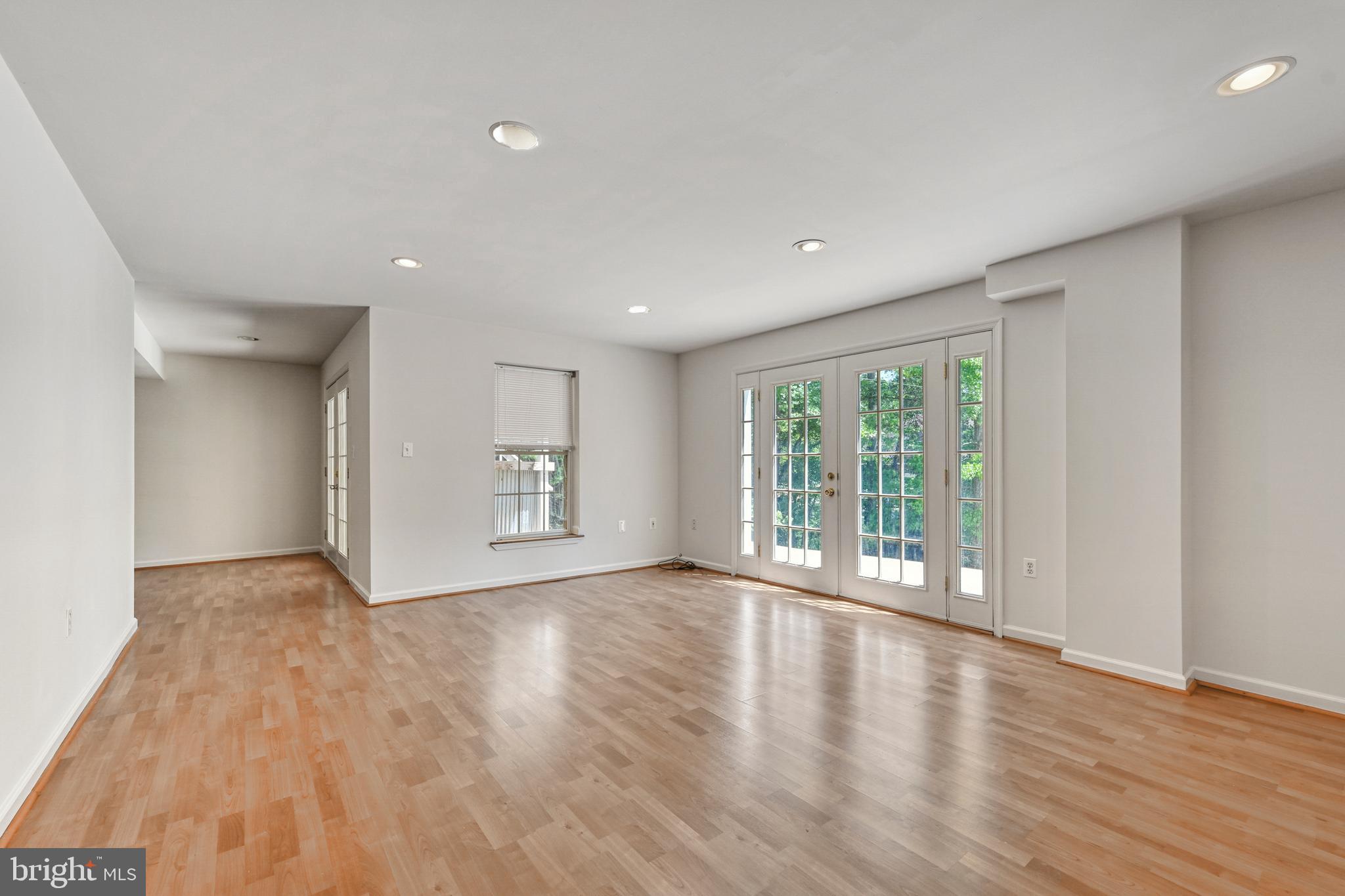 OAK GROVE ESTATES - Residential