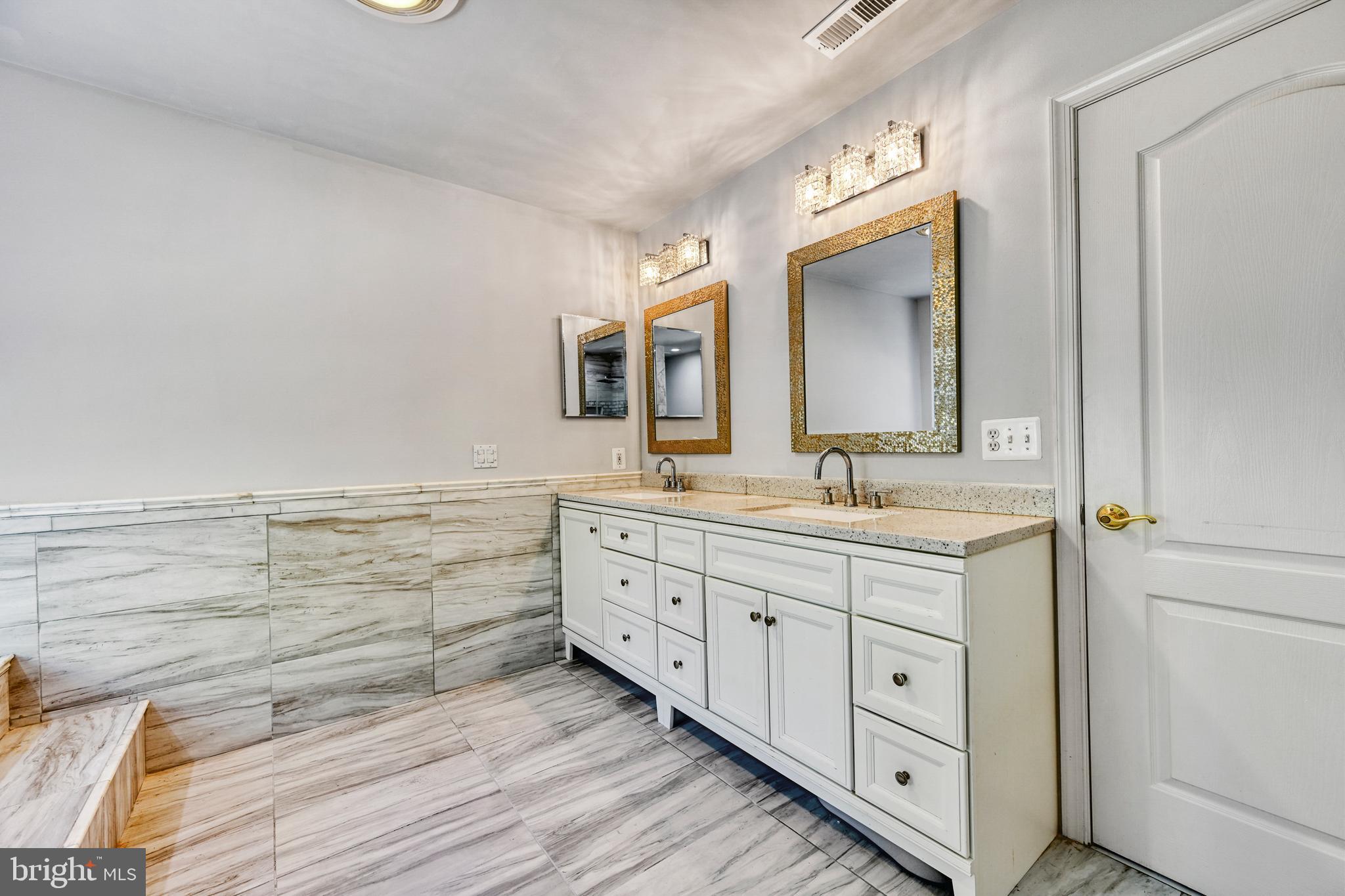 OAK GROVE ESTATES - Residential