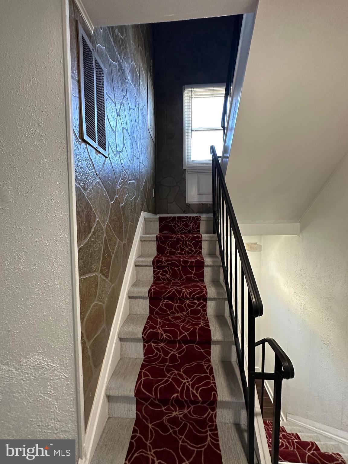 1806 ELOISE LANE
