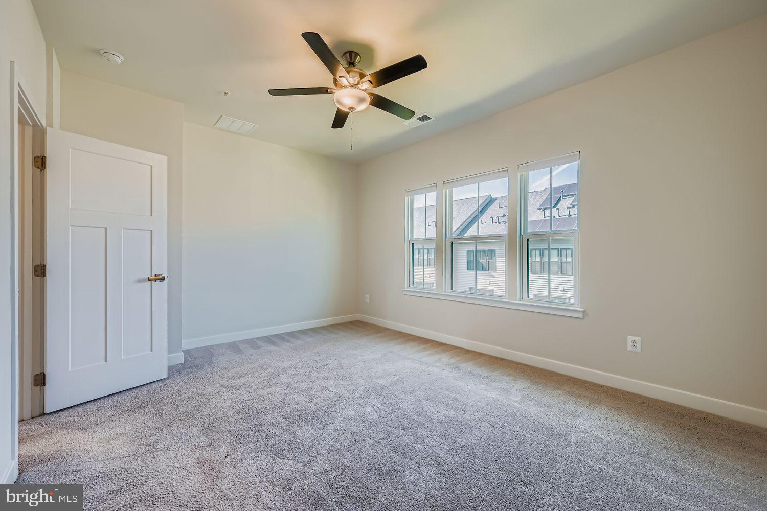 TANYARD SHORES - Residential