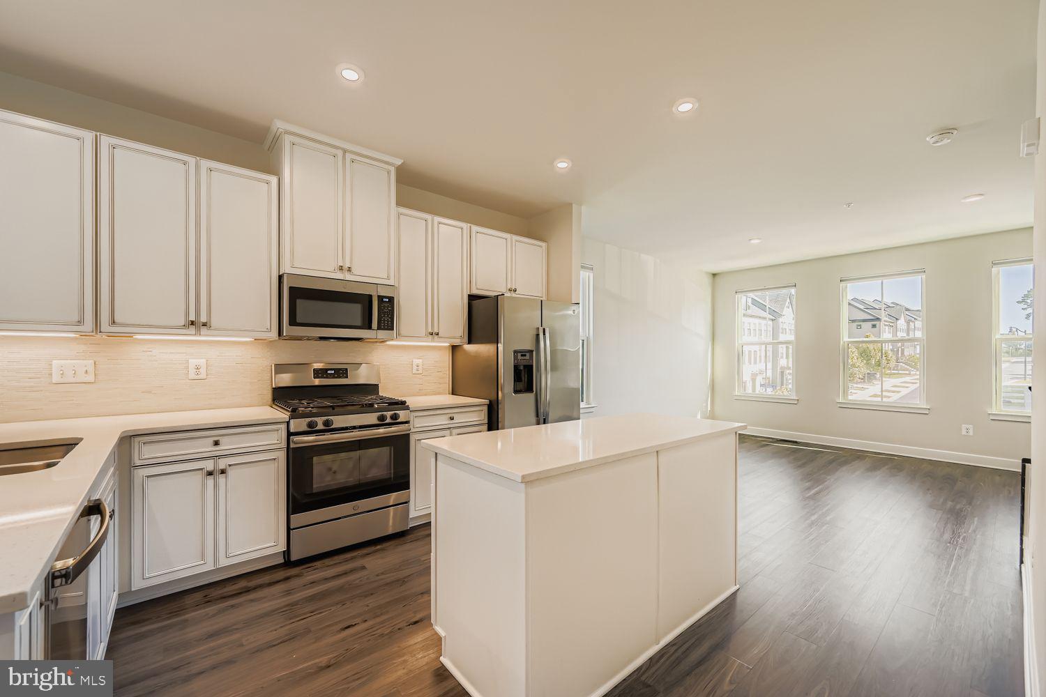 TANYARD SHORES - Residential