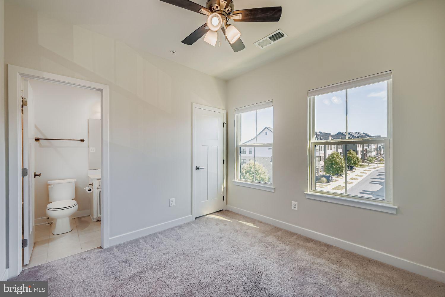 TANYARD SHORES - Residential