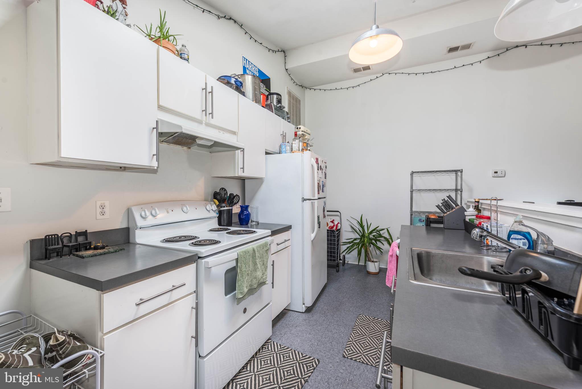 CHARLES VILLAGE - Residential