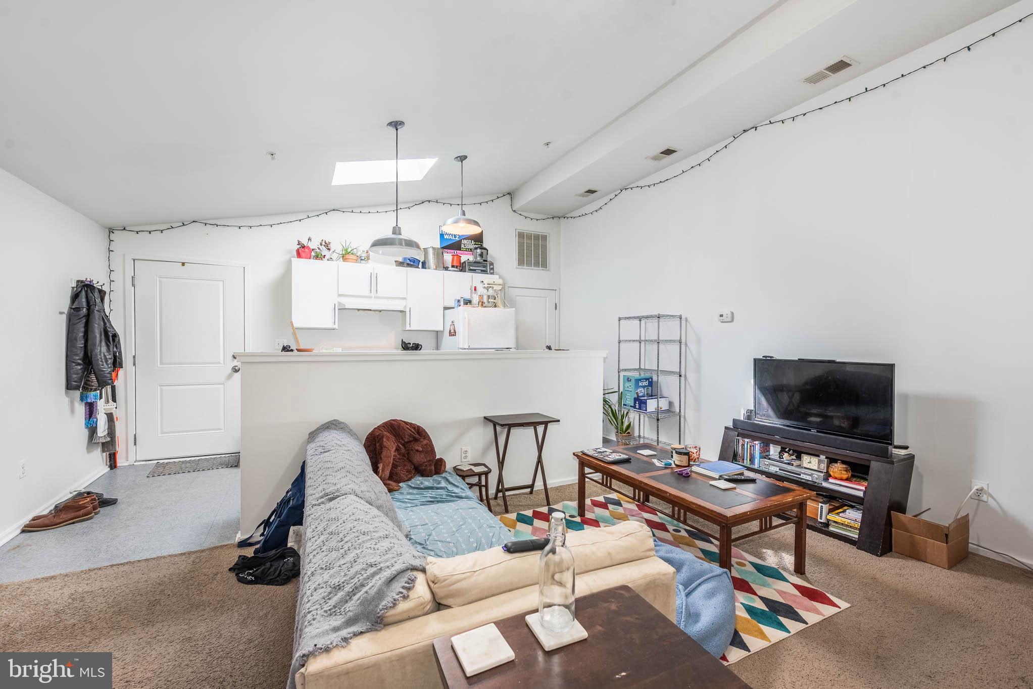 CHARLES VILLAGE - Residential