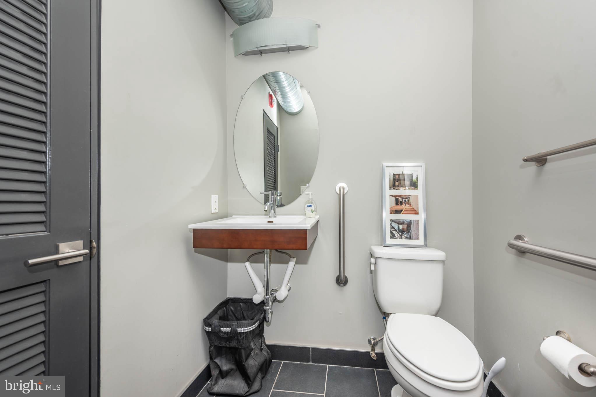 CHARLES VILLAGE - Residential