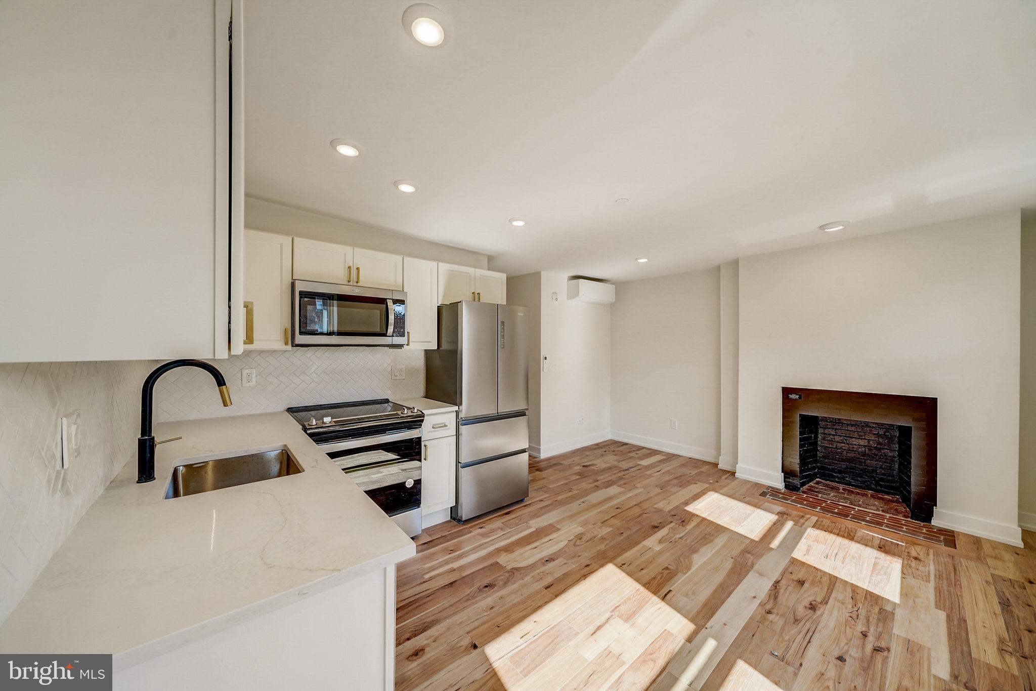 BELLA VISTA - Residential Lease