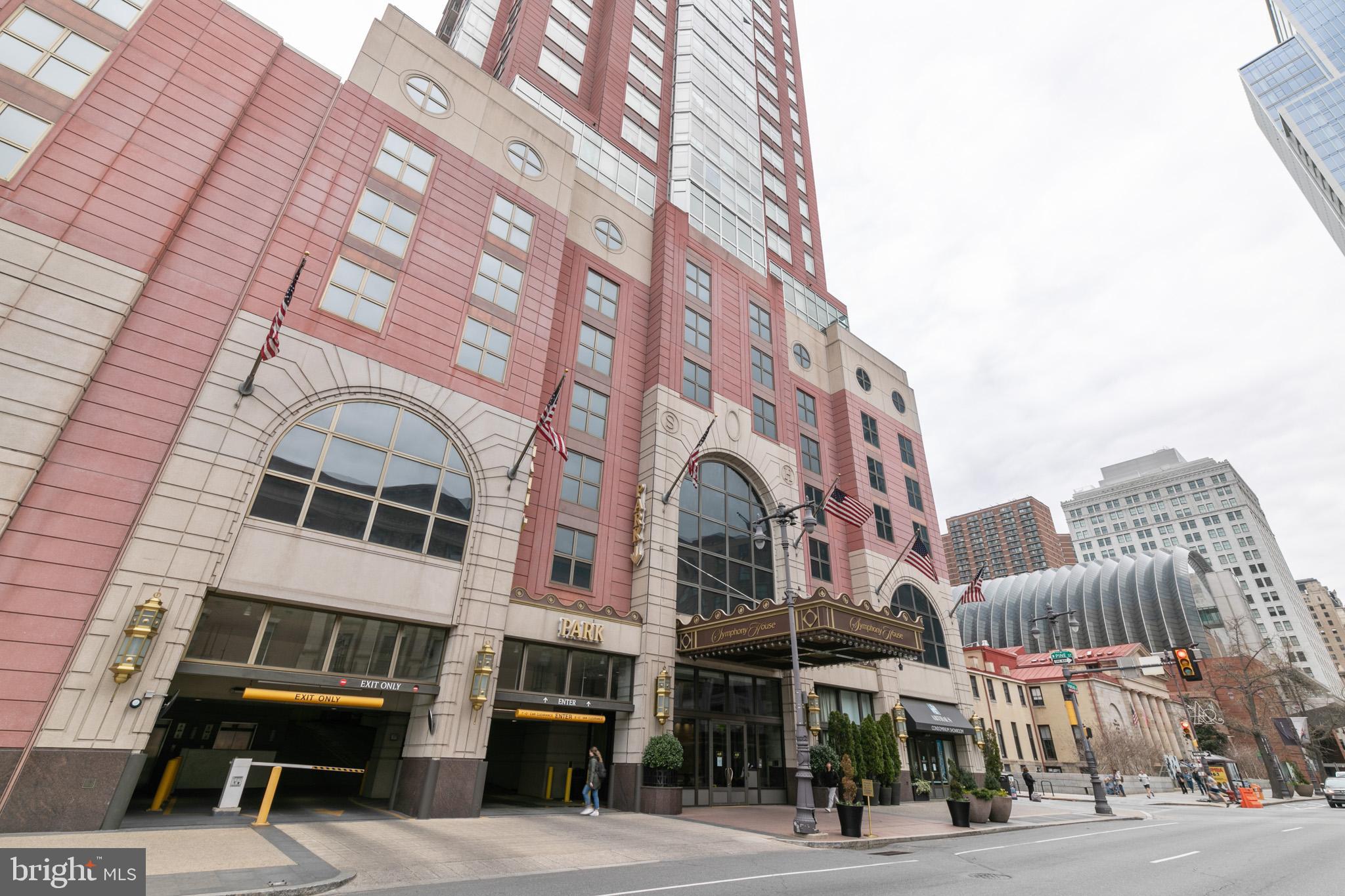 AVENUE OF THE ARTS - Residential