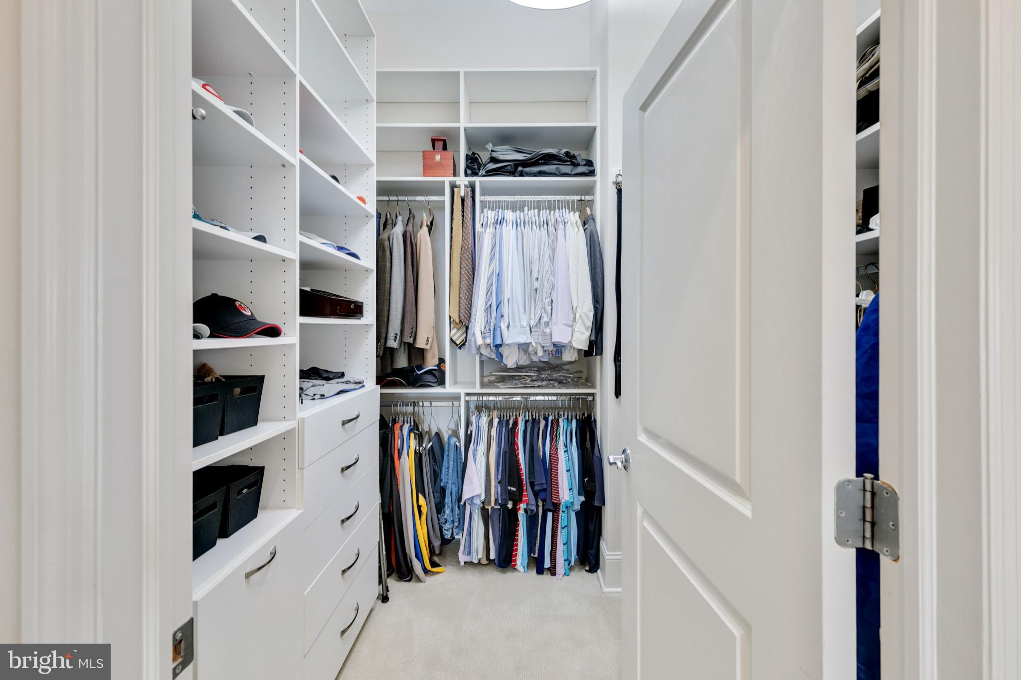 AVENUE OF THE ARTS - Residential