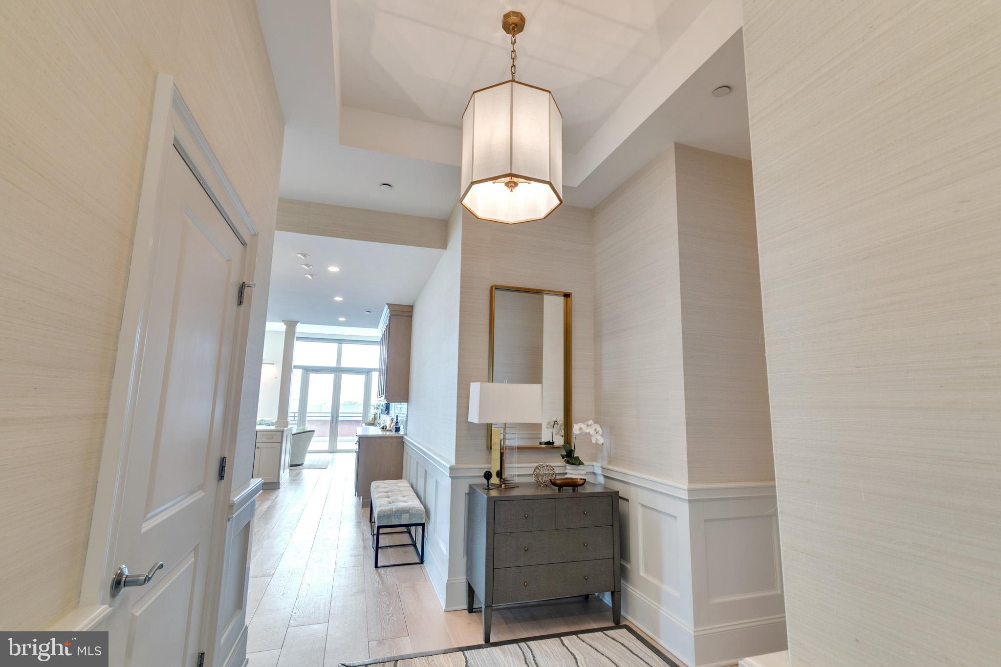 AVENUE OF THE ARTS - Residential